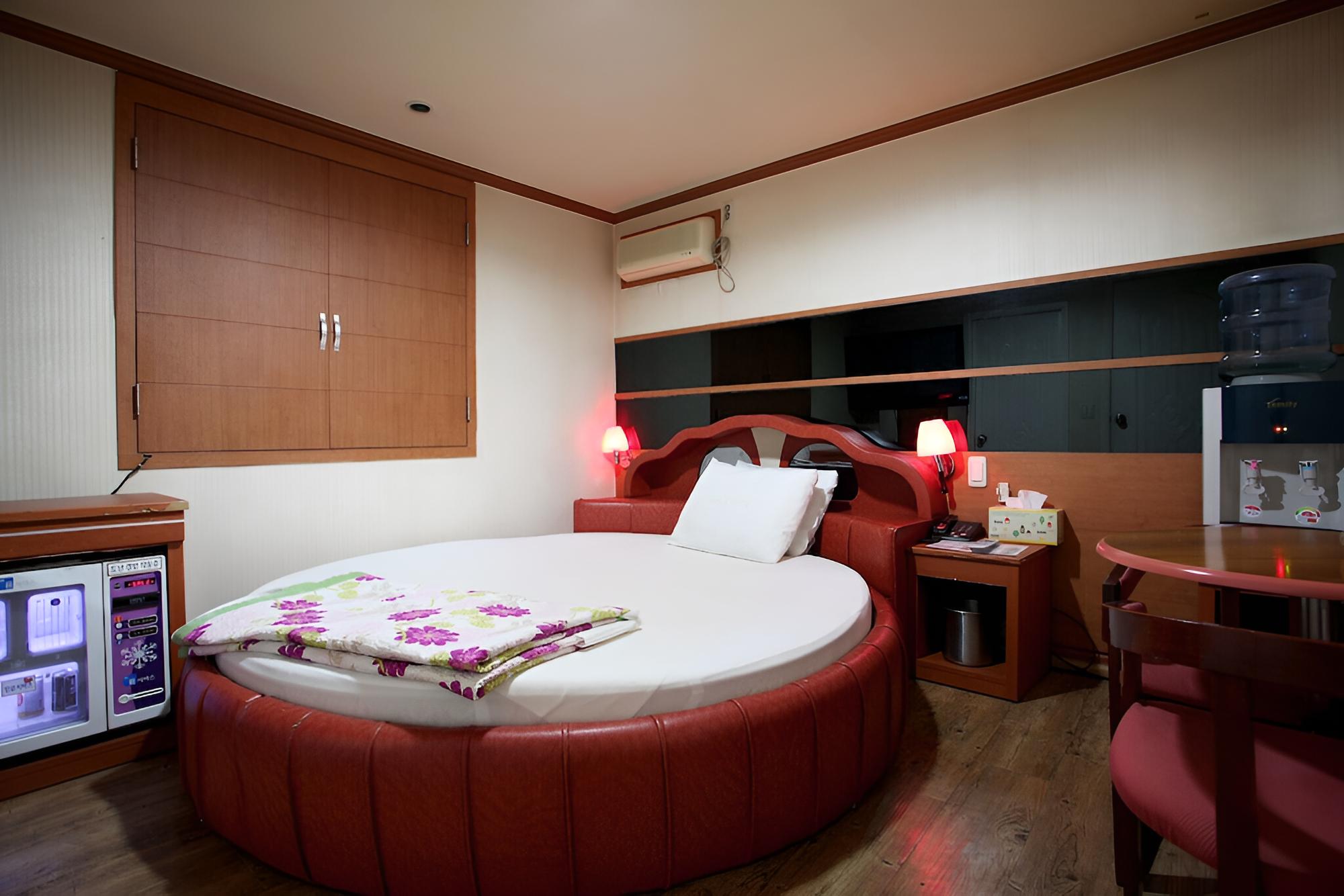 Room (Standard Room)