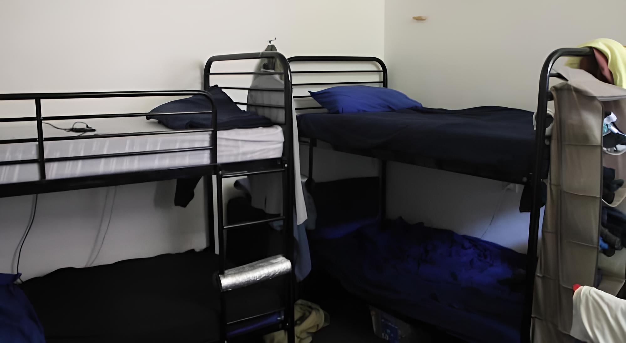 6 Bed Dorm (Shared Bathroom) photo 1