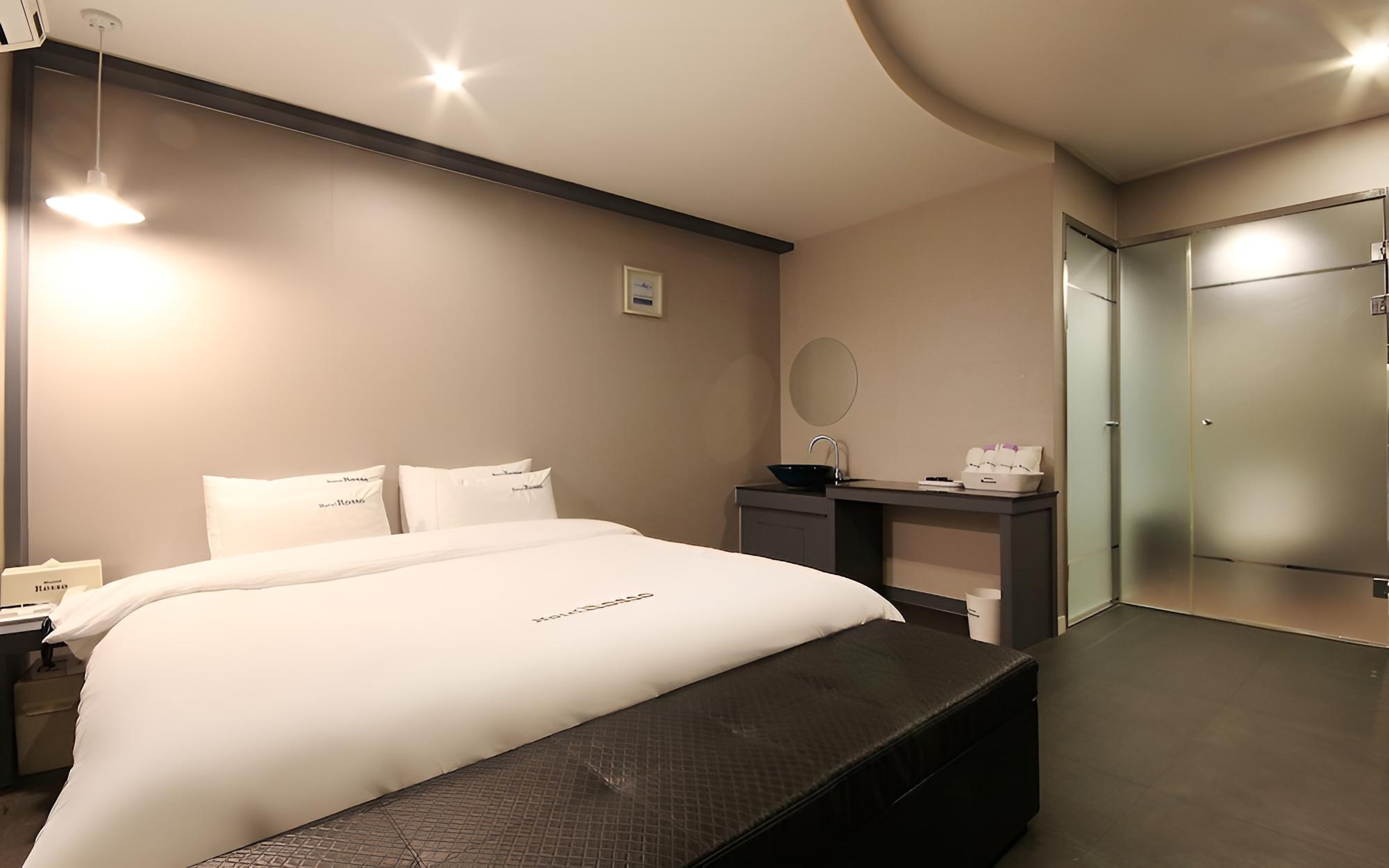 Room (Premium (Free use of Netflix Apple Di) - Photo 2