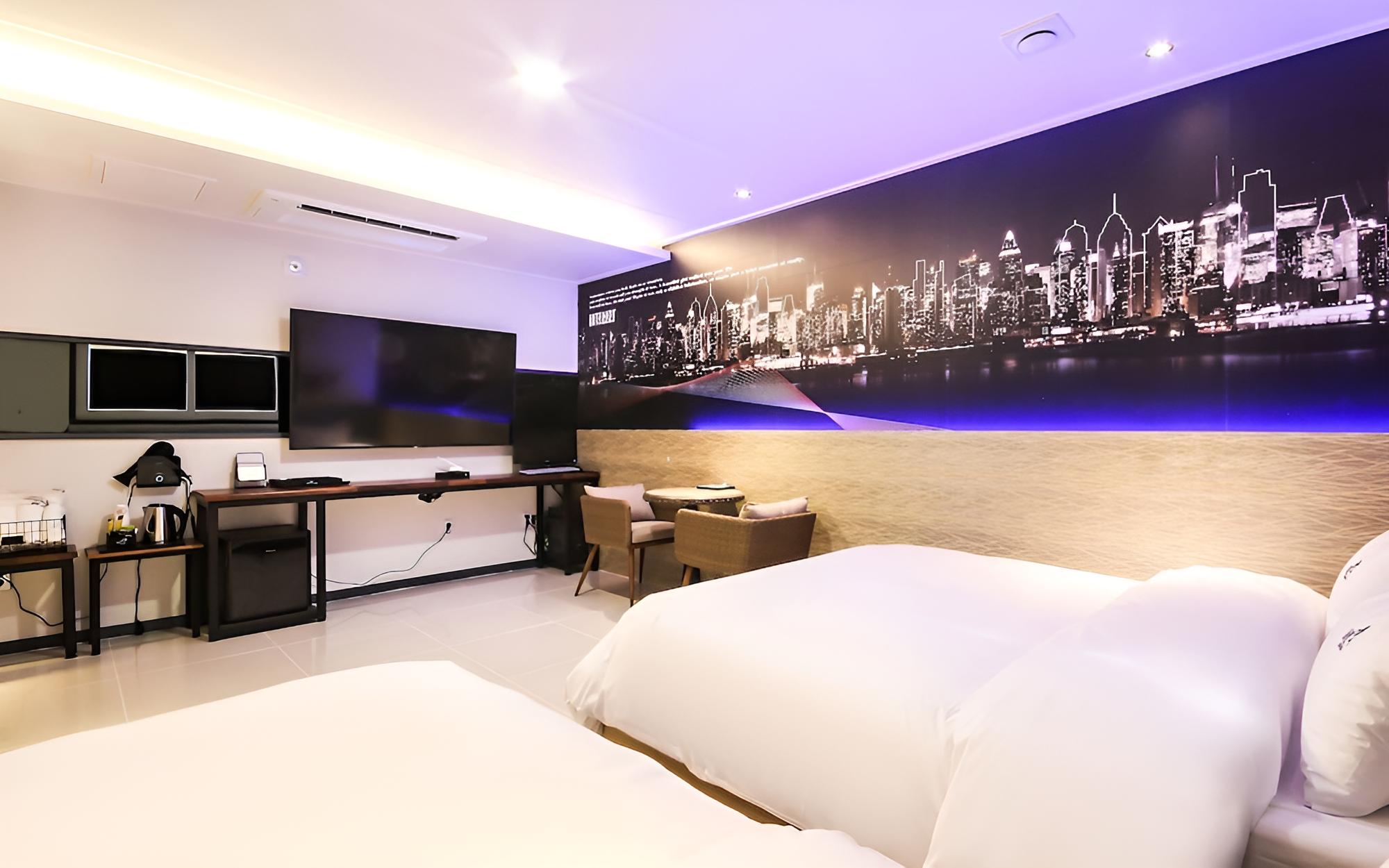 Room (VIP-Twin (breakfast provided Netflix ) - Photo 2