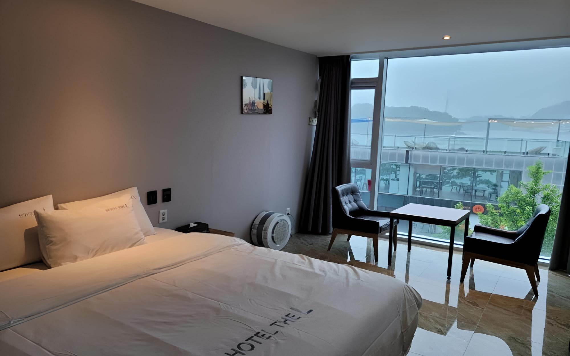 Room (Deluxe City View)