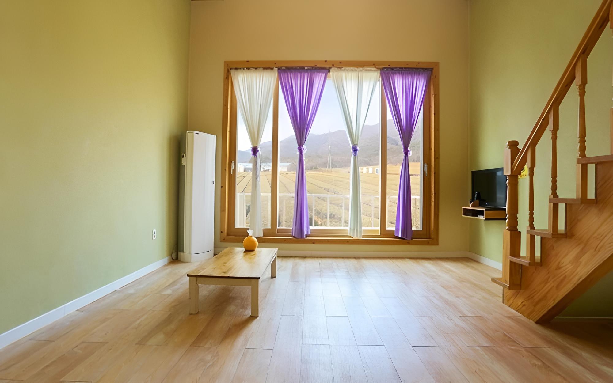 Room (Mango Tango (Duplex))