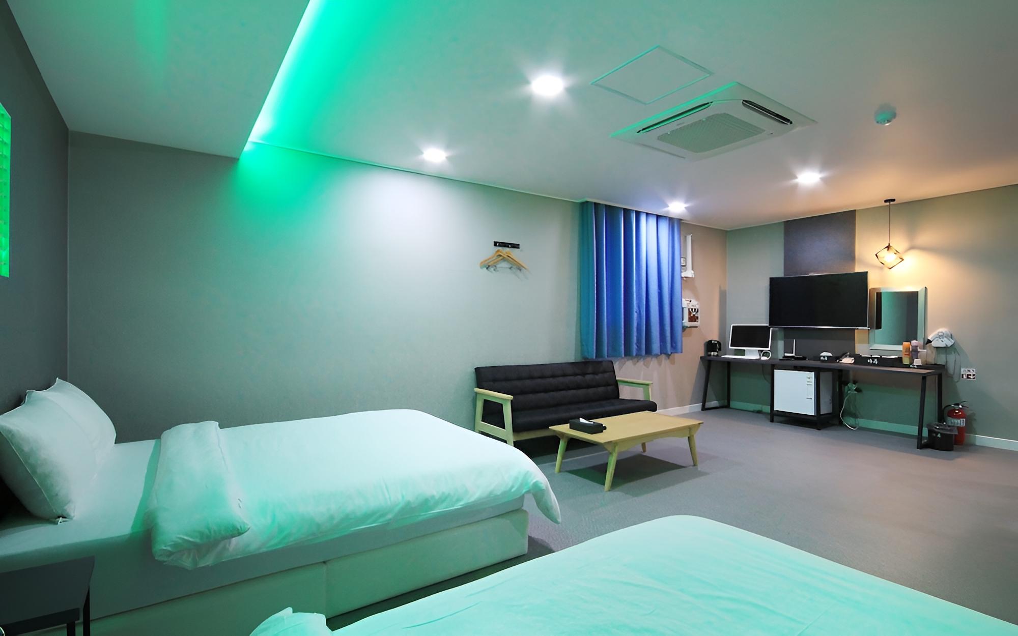 Room (Special Room) - Photo 13