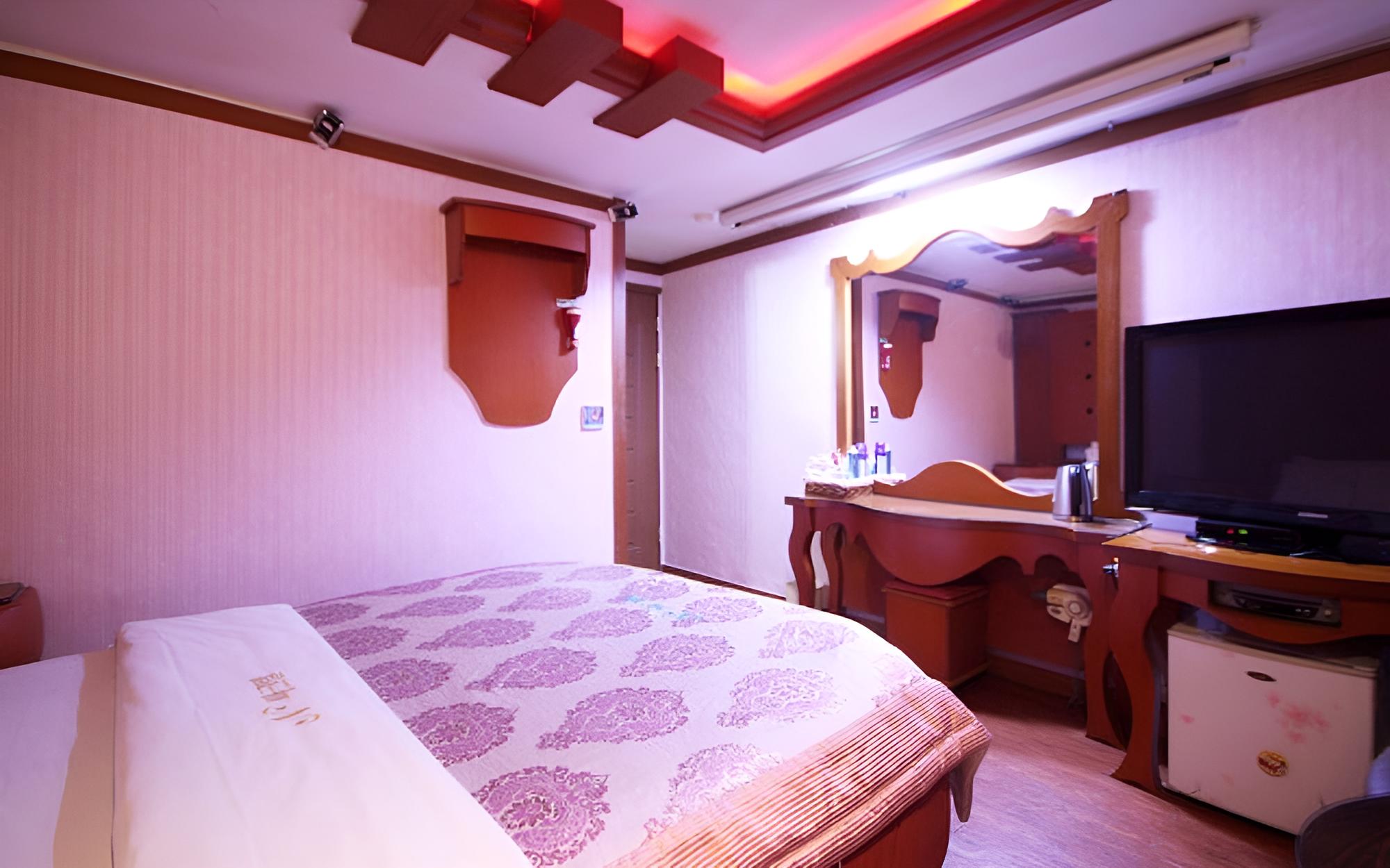 Room (Standard Room)