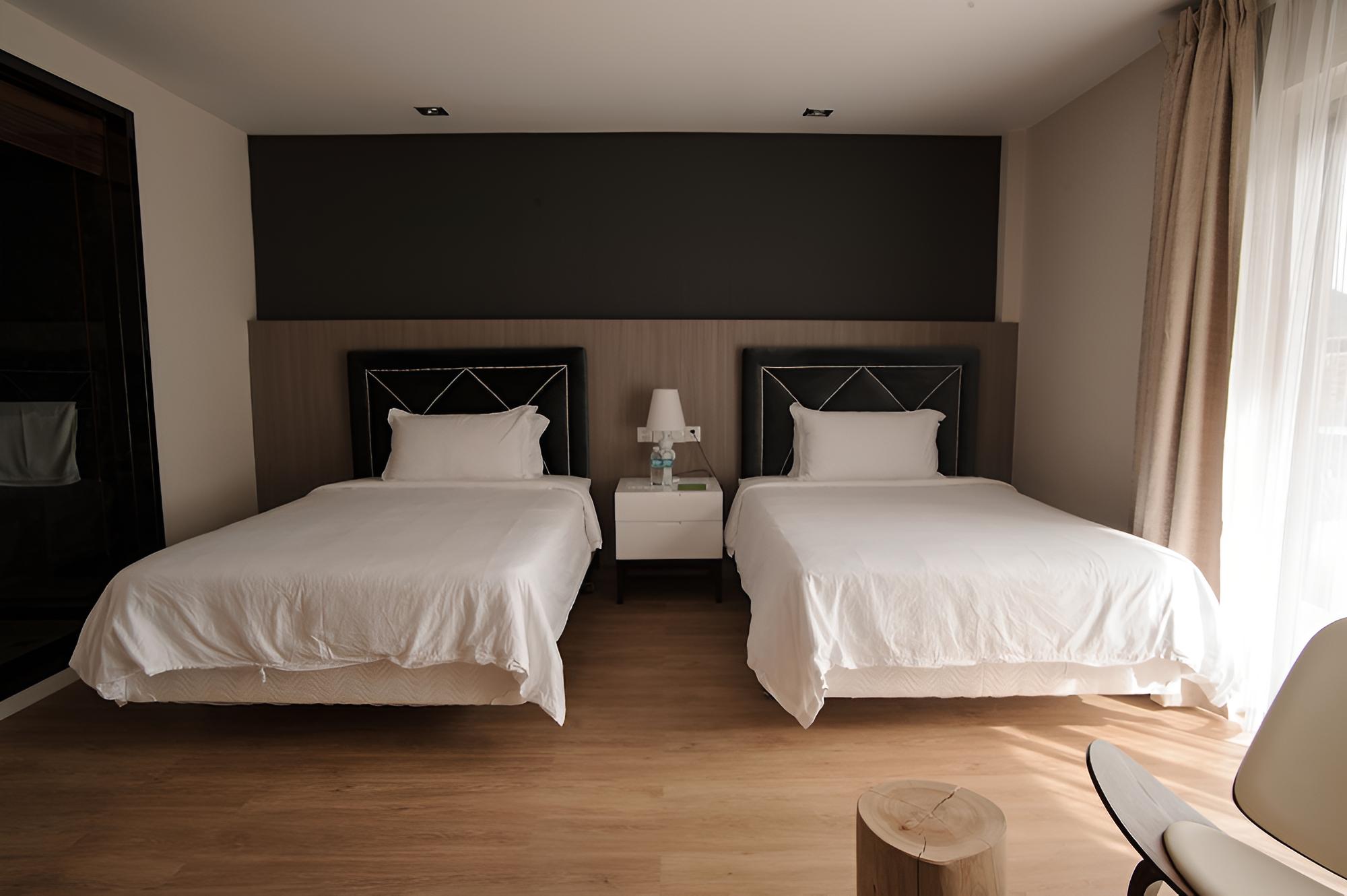 Deluxe Twin Room, Non Smoking, City View