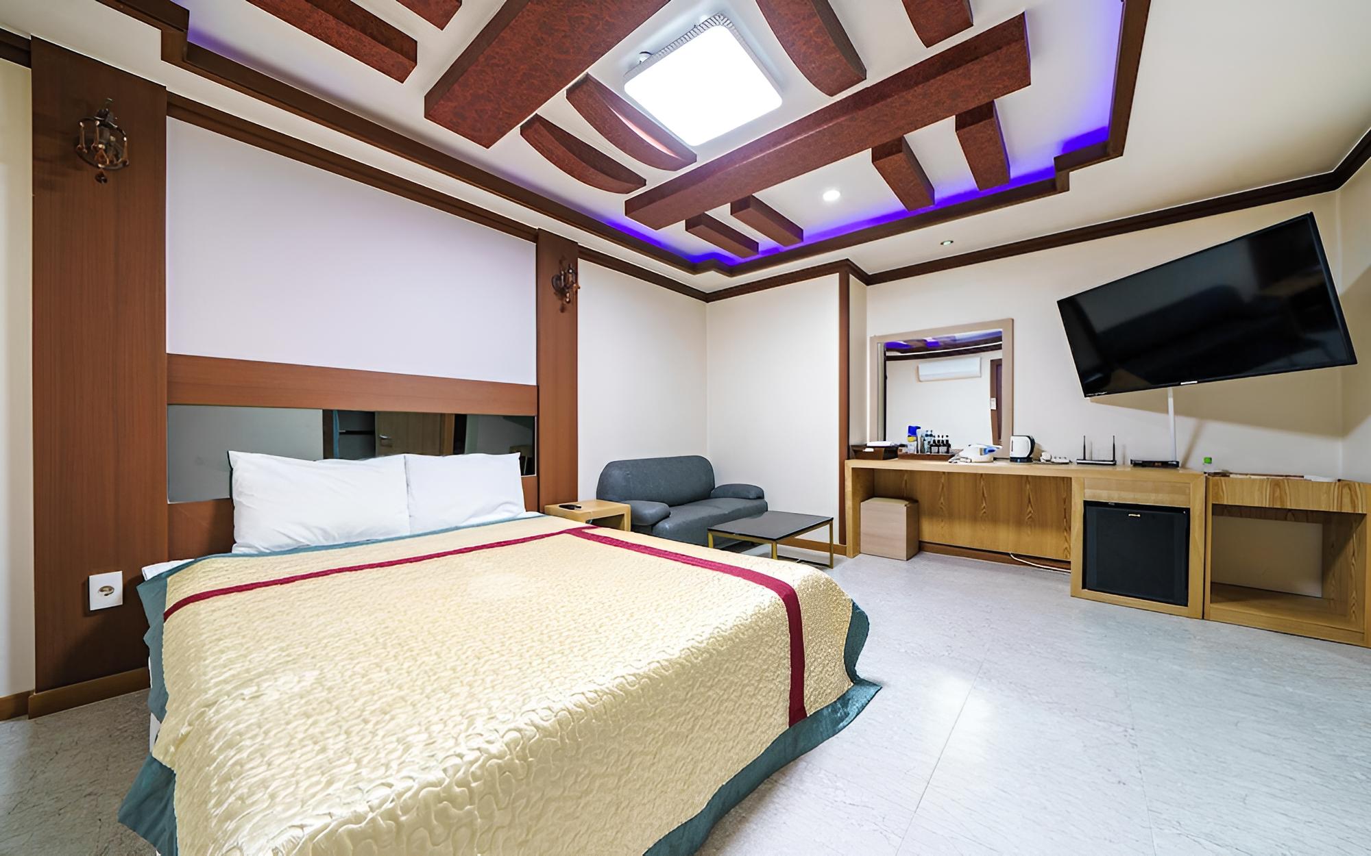 Room (Special Room)