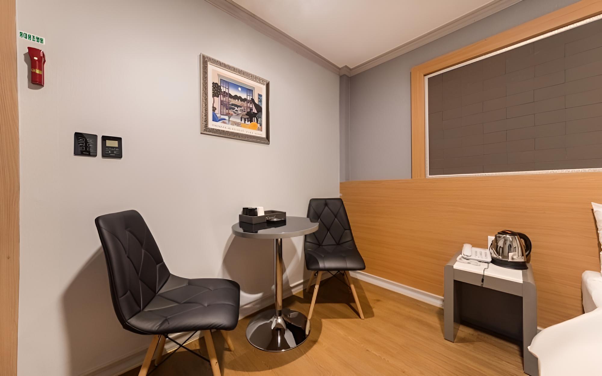 Room (full life) - Photo 2