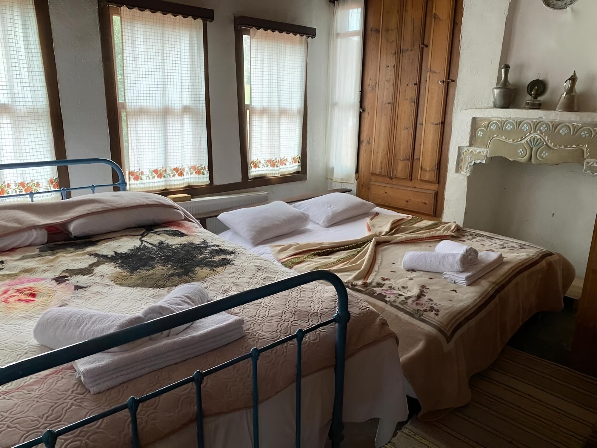 Economy Room, Multiple Beds photo 2