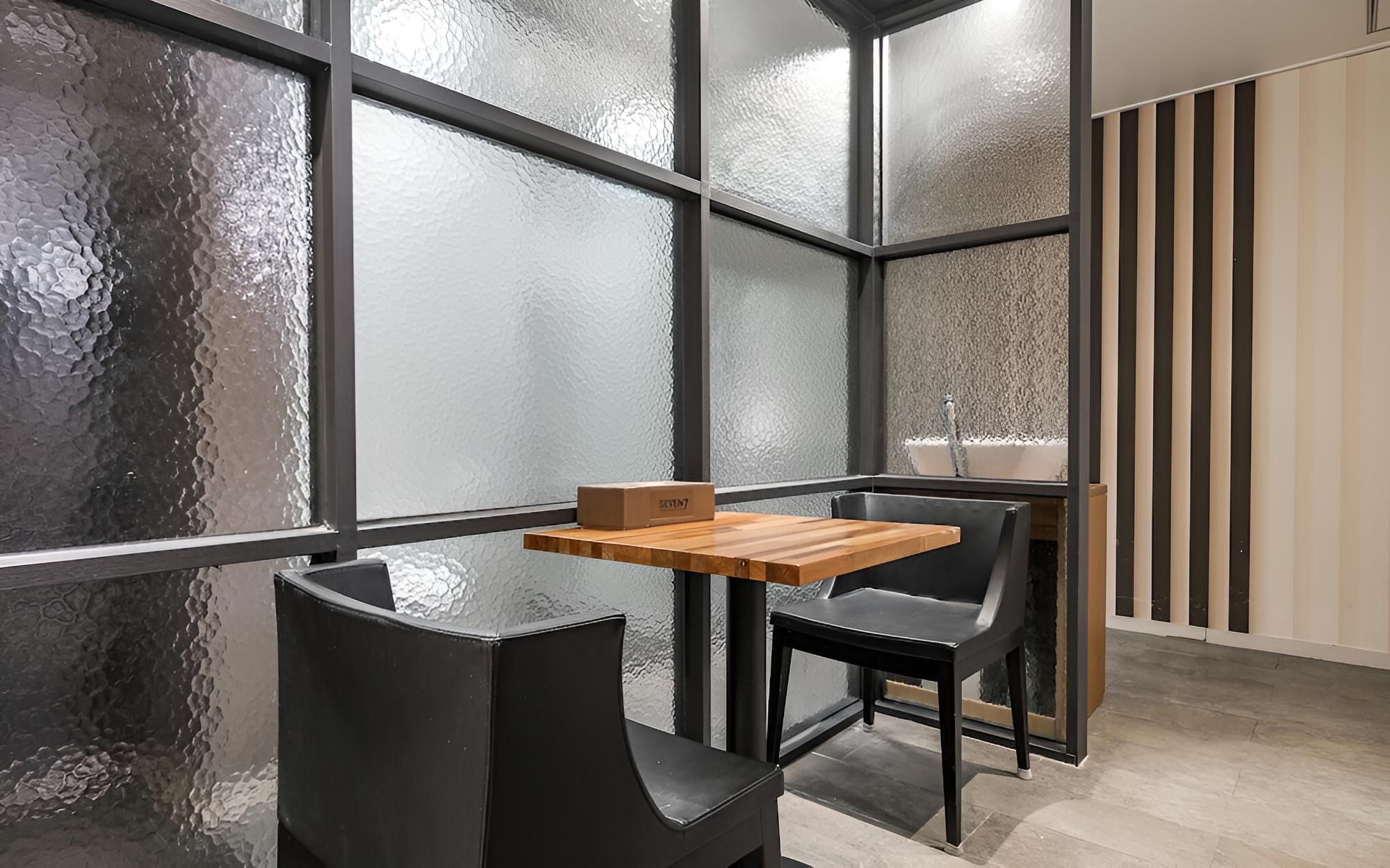Room (VIP Twin (OTT available in all rooms )