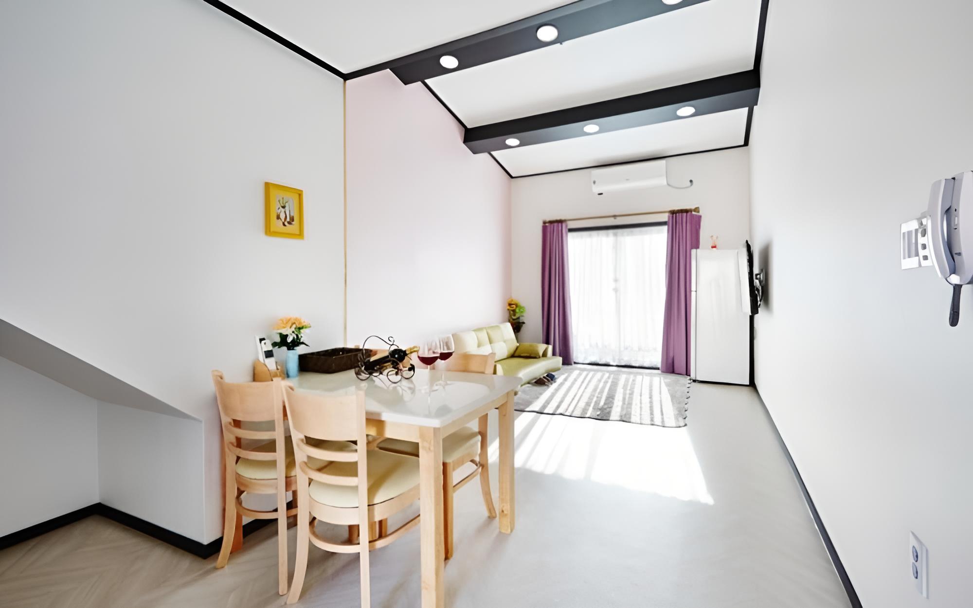 Room (Jingo Gaedong #302)