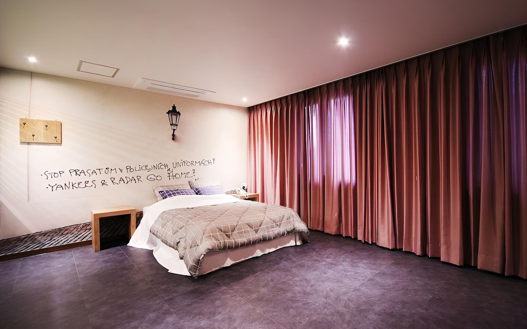 Room (Deluxe 1PC-GTX1060 (Netflix viewing/S) photo 3