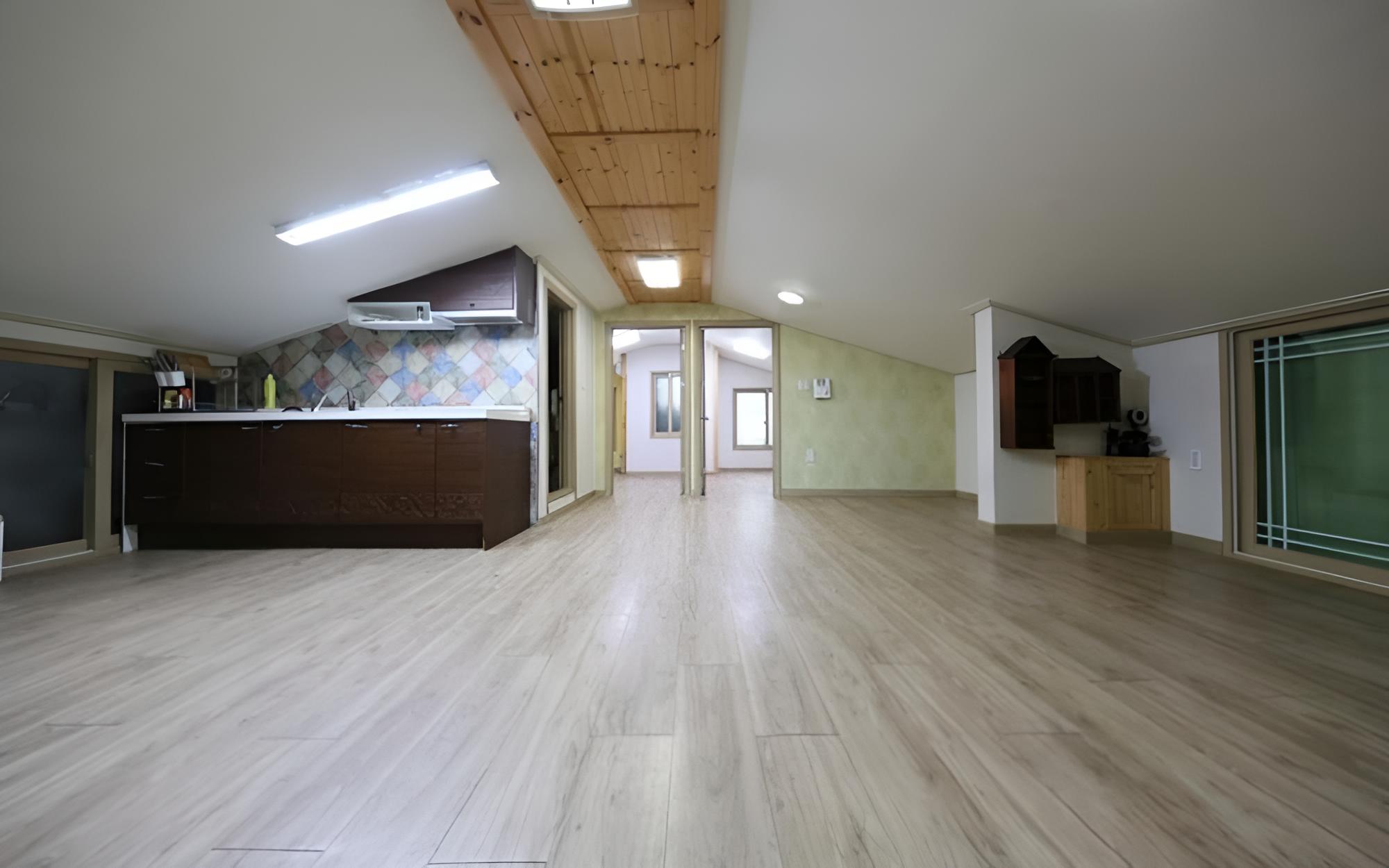 Room (Room 401 (Group Room))