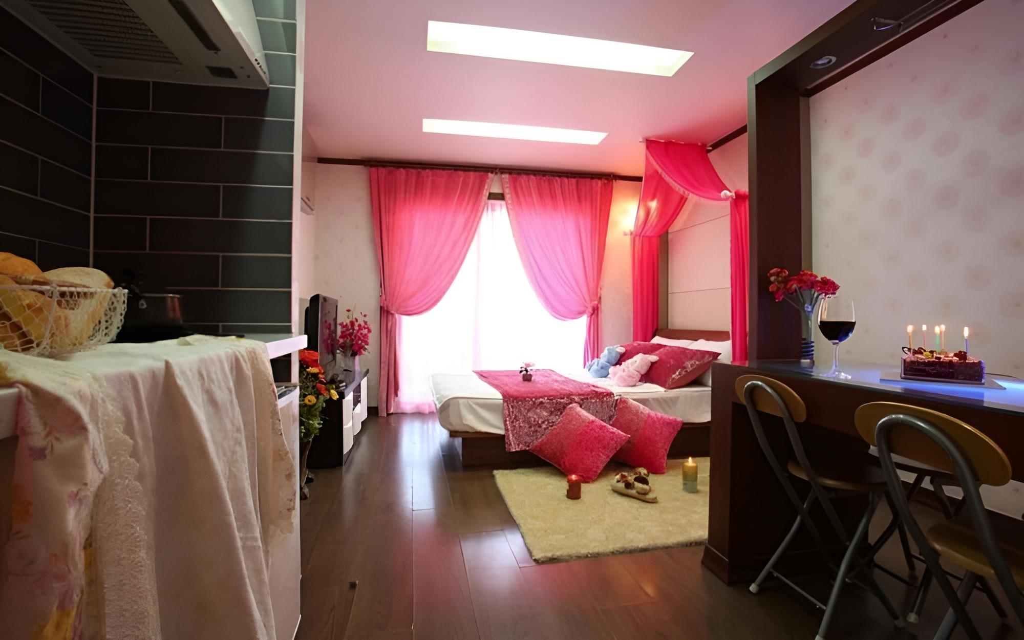 Room (Ara)