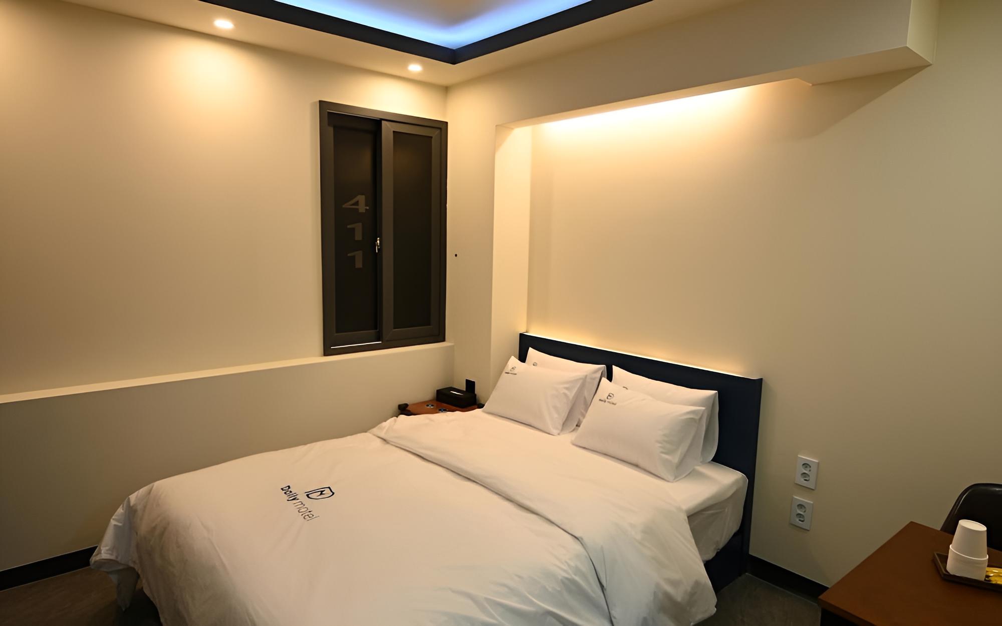 Room (Standard 1PC(1PC 65inch TV Netflix Wa) - Photo 6