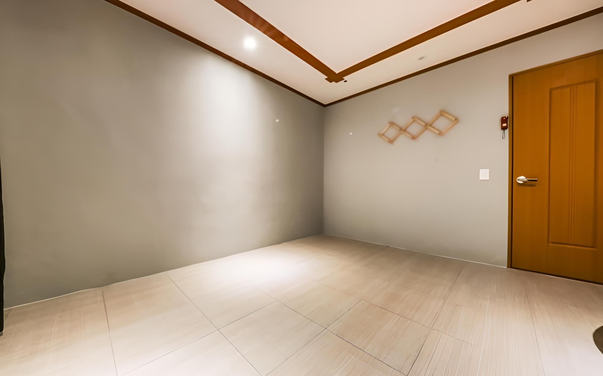 Room (On-dol) photo 2