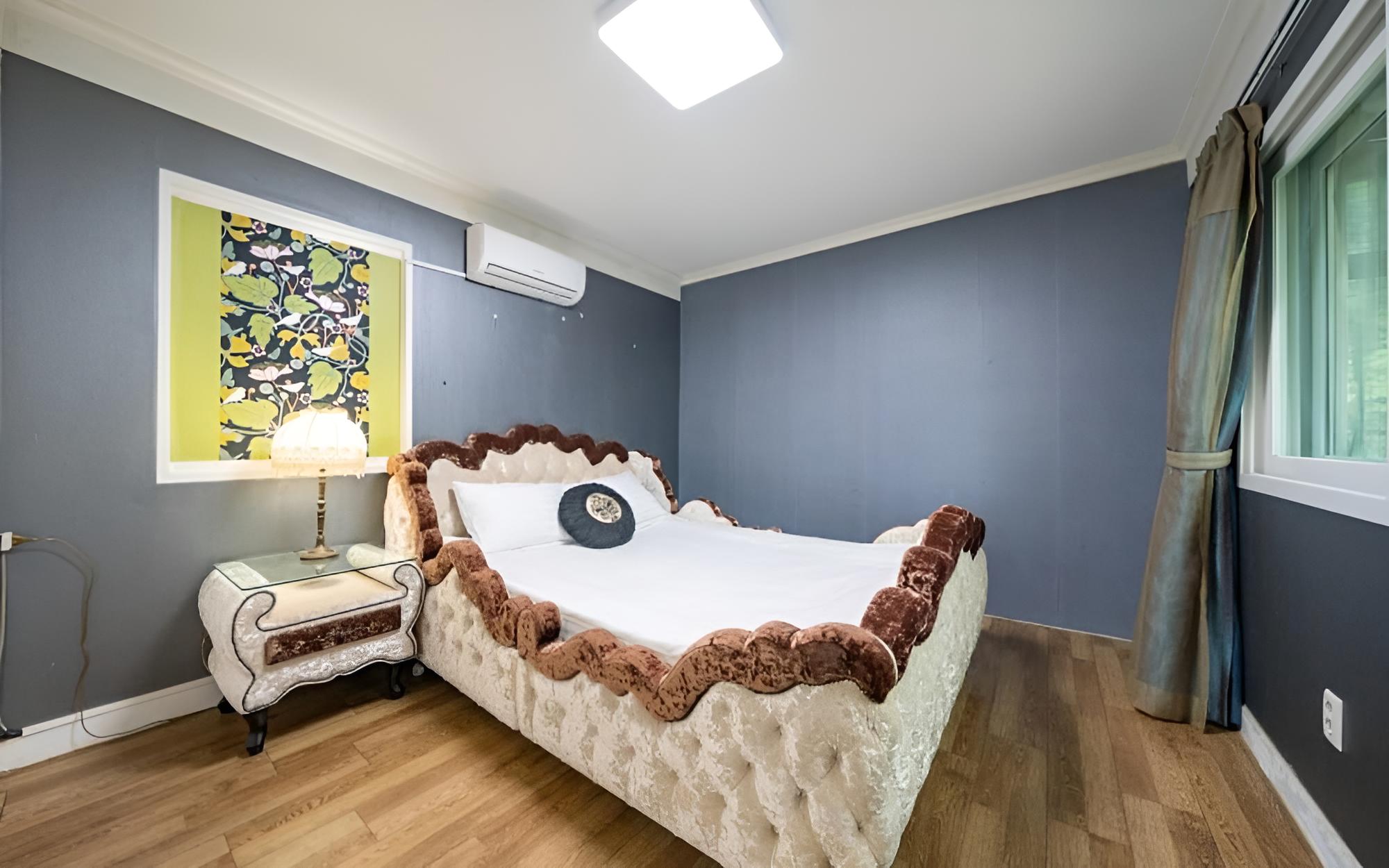 Room (Tea tree (pets friendly))