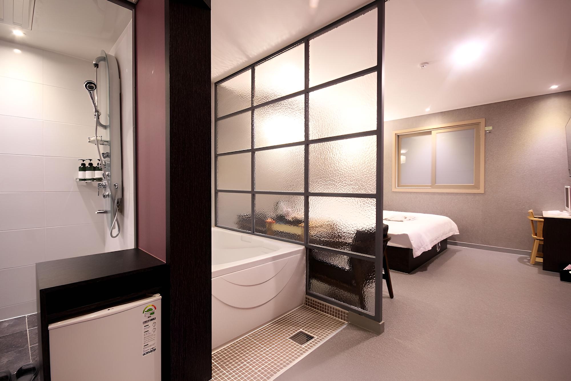 Room (Special Room) - Photo 6