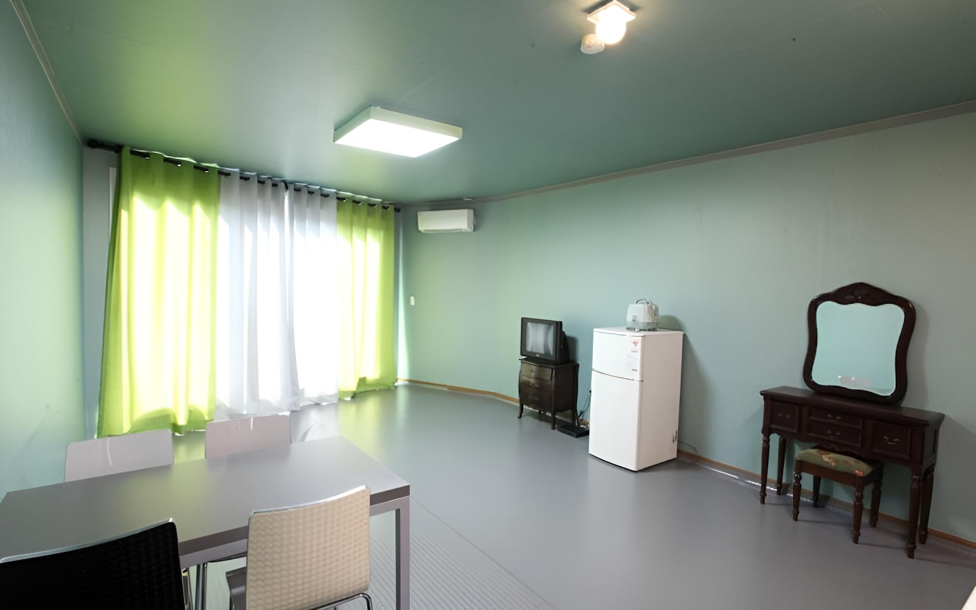 Room (Complex E (Ondol) - 2)