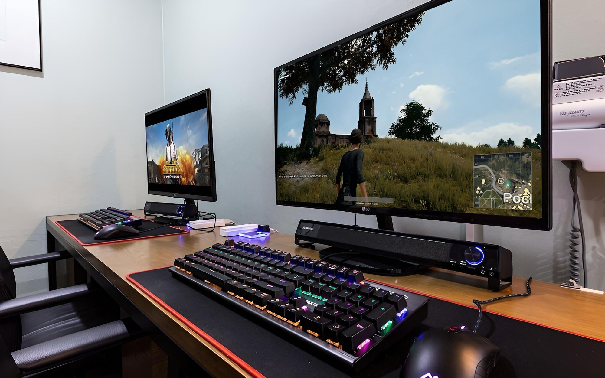 Room (Couple PC (walk-in only))