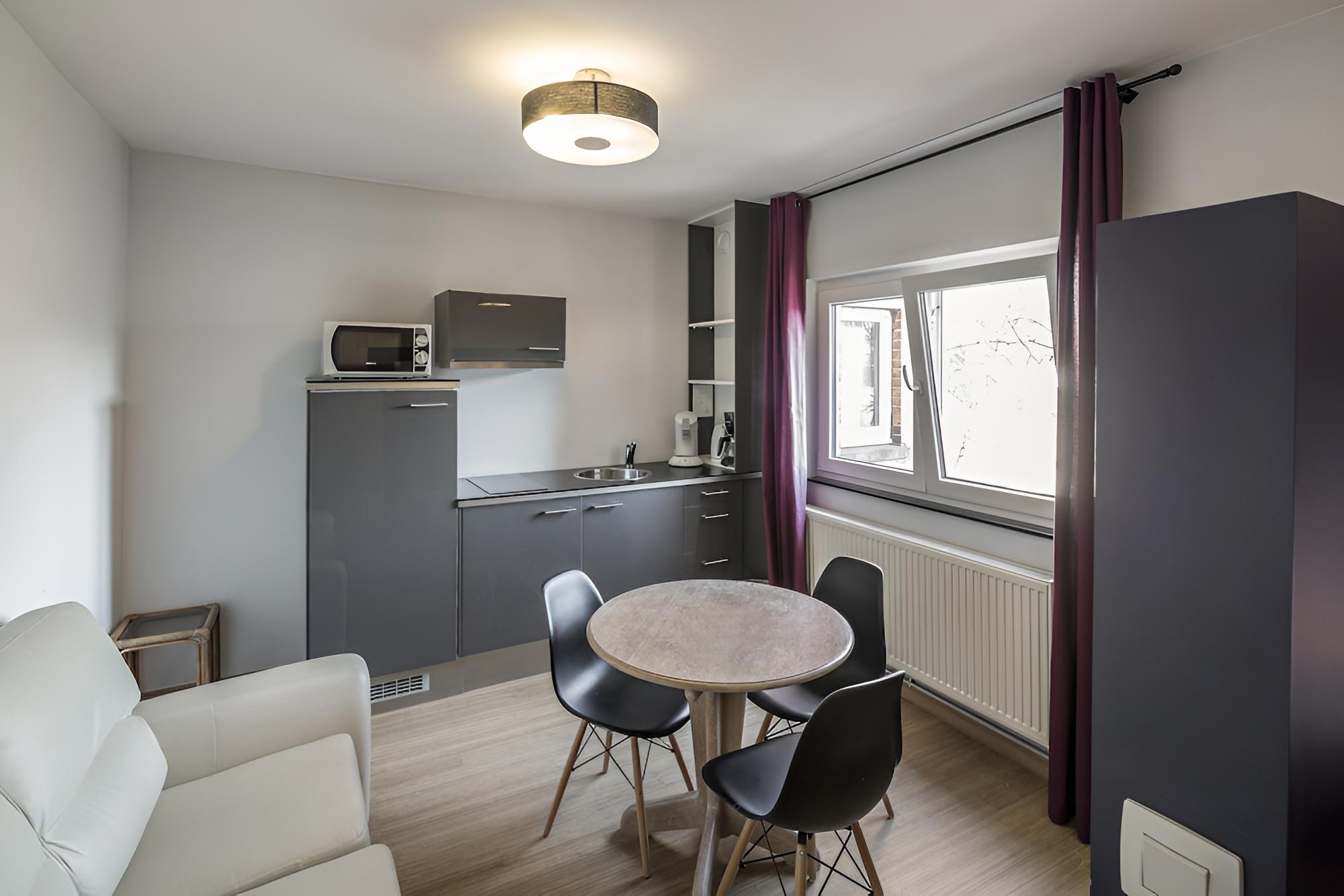 Quadruple Room, Kitchen photo 2