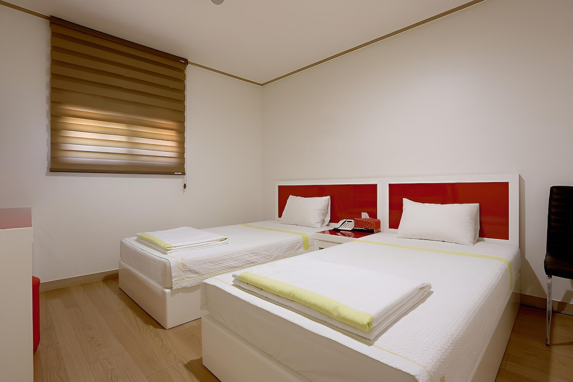 Room (Single Twin Room (A Building))