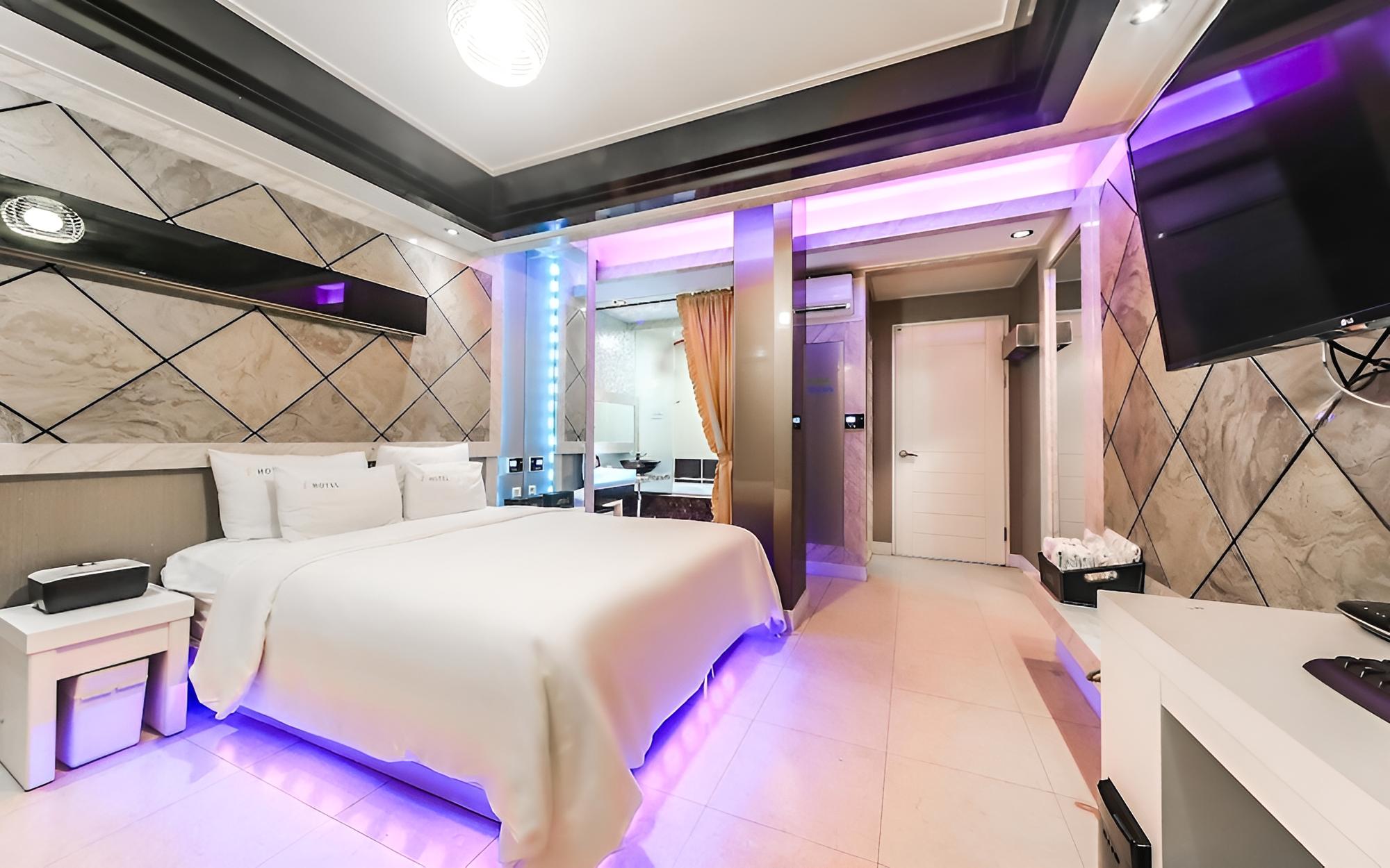 Room (Standard)