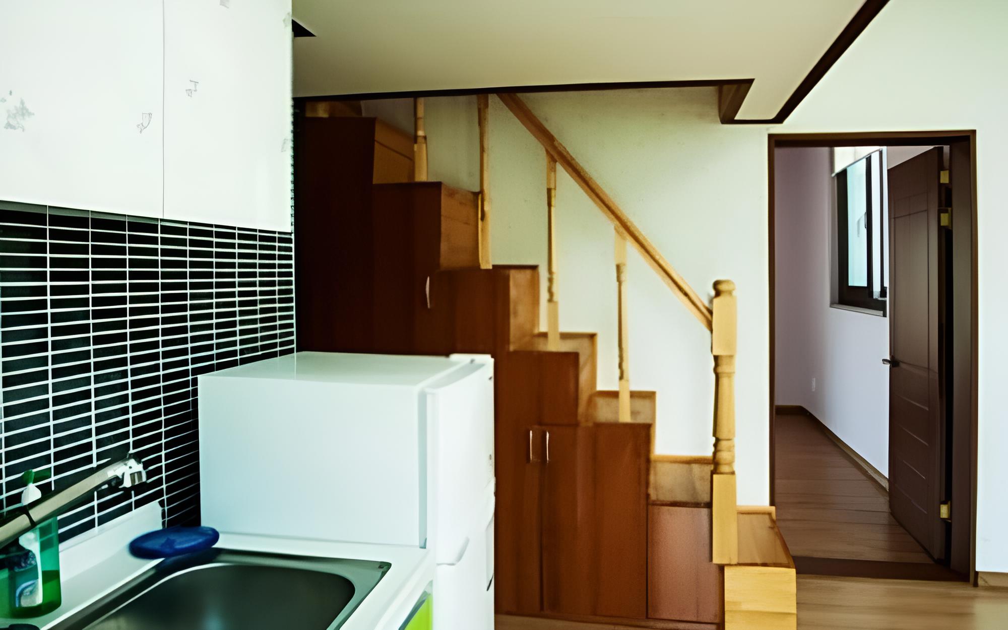 Room (B203 (duplex)) - Photo 2