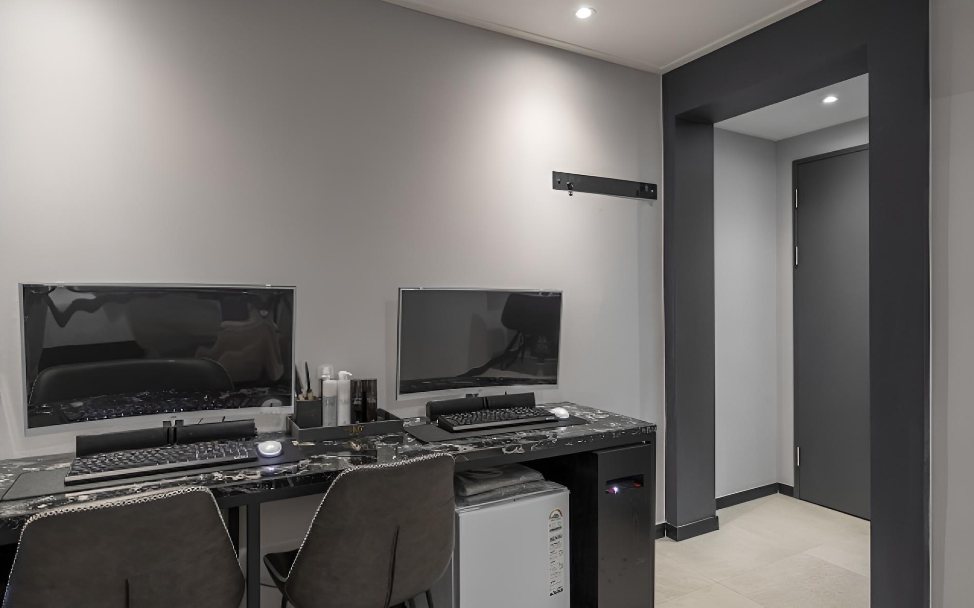 Room (Business Room-Early check-in (Netflix) photo 2