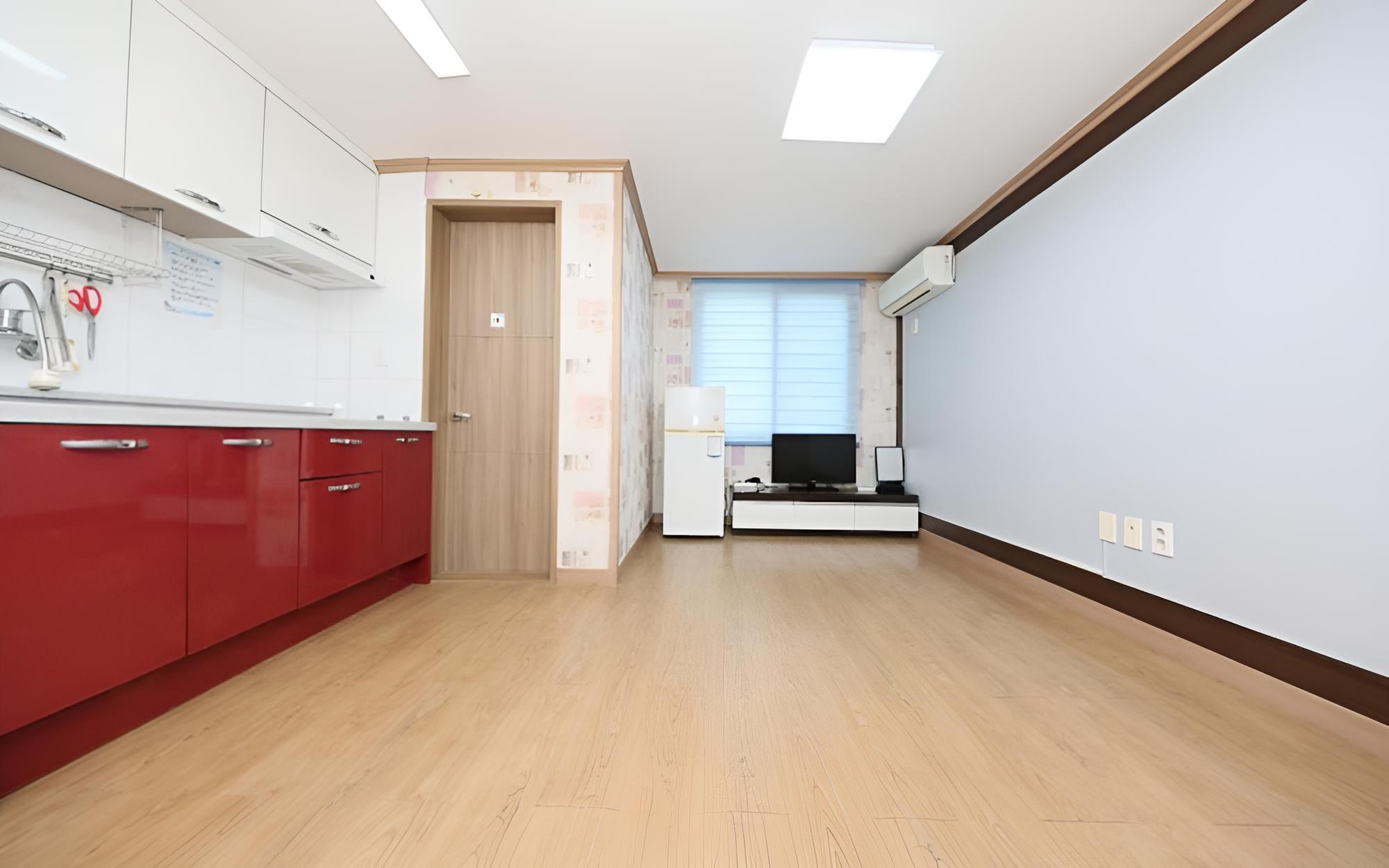 Room (Lilac (104)) photo 1