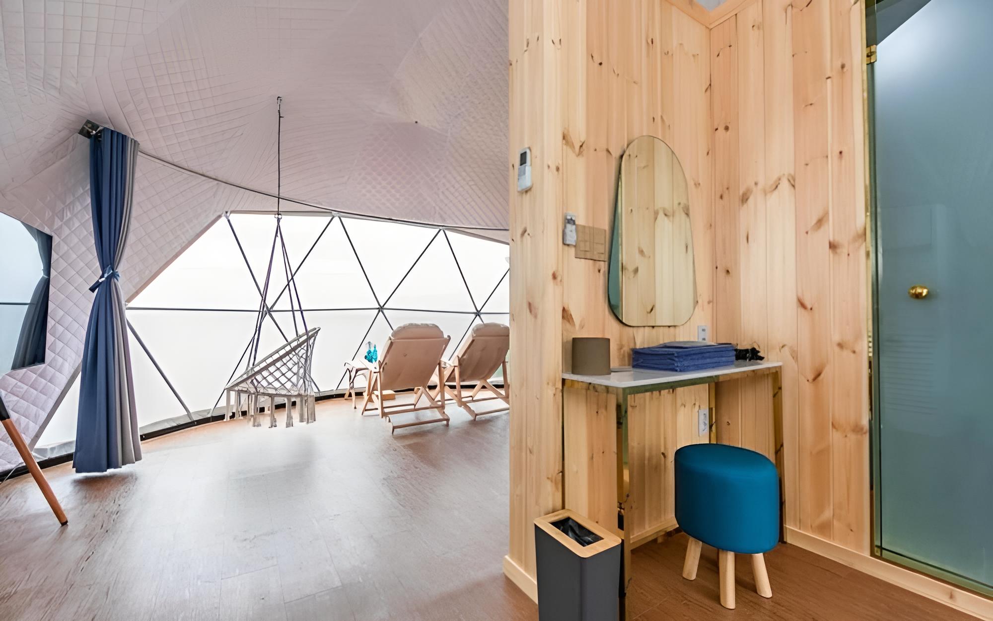 Room (Suite Glamping Room 3)