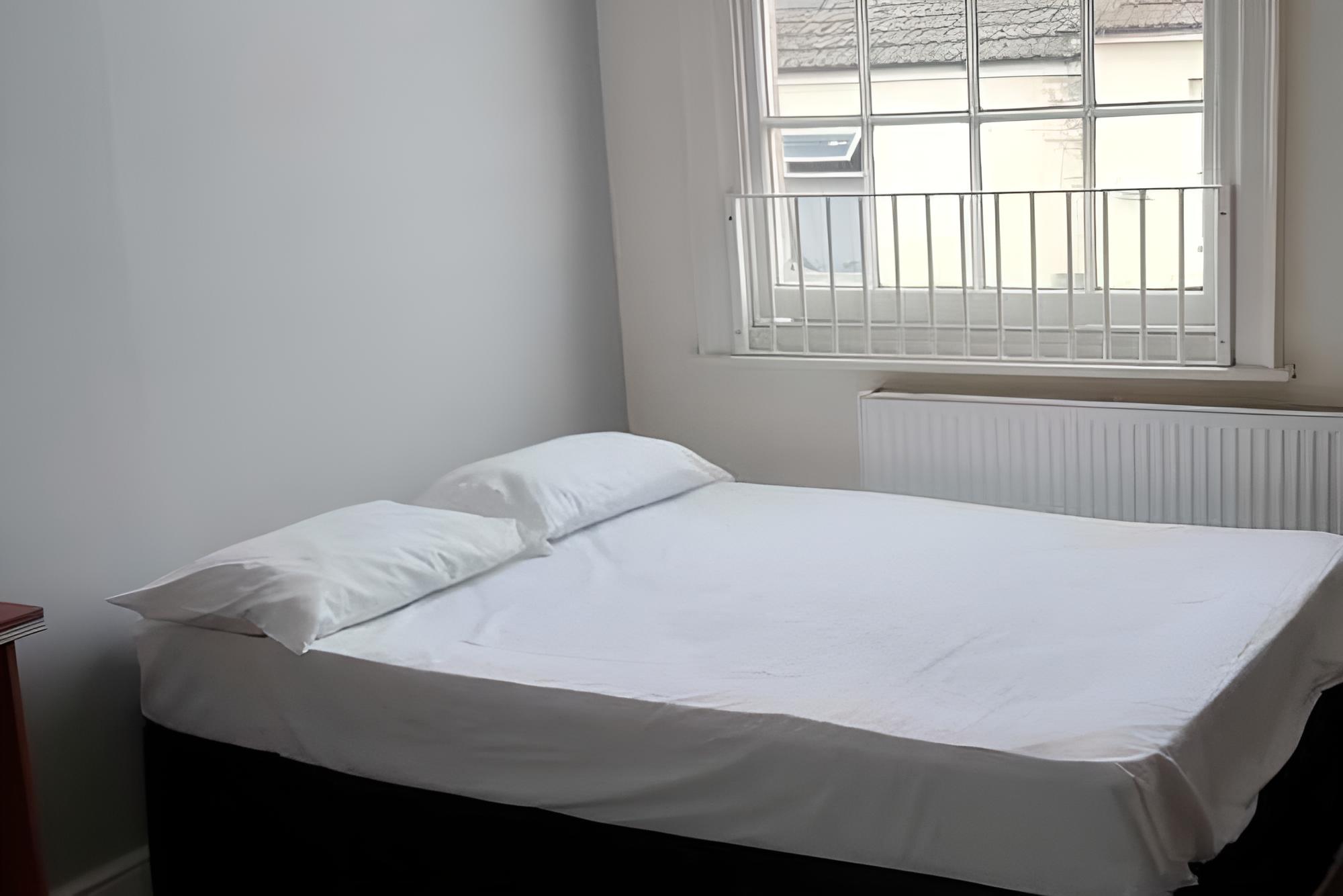 Standard Double Room, Shared Bathroom