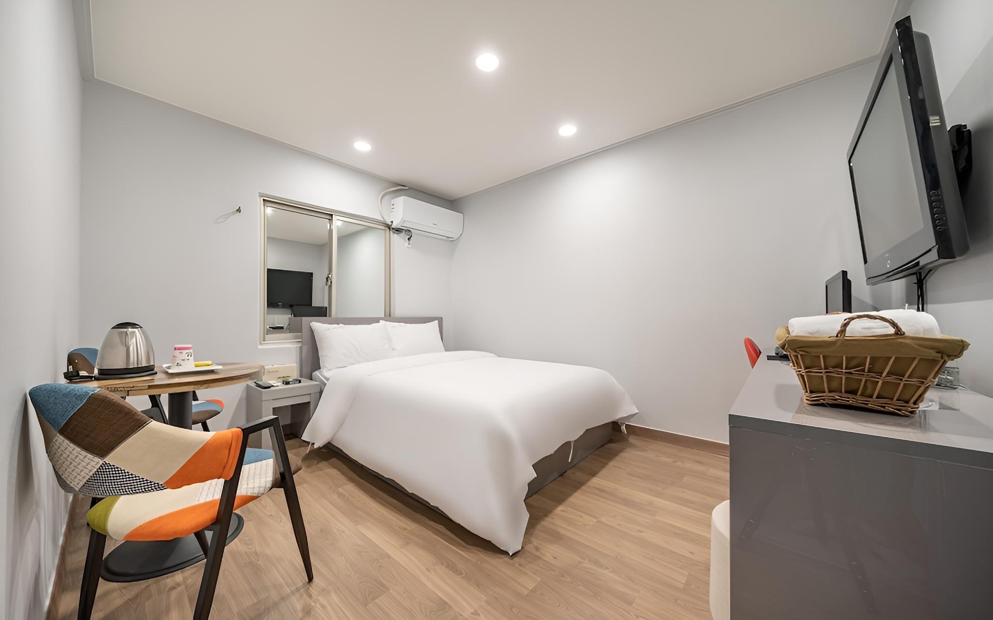 Room (Standard)