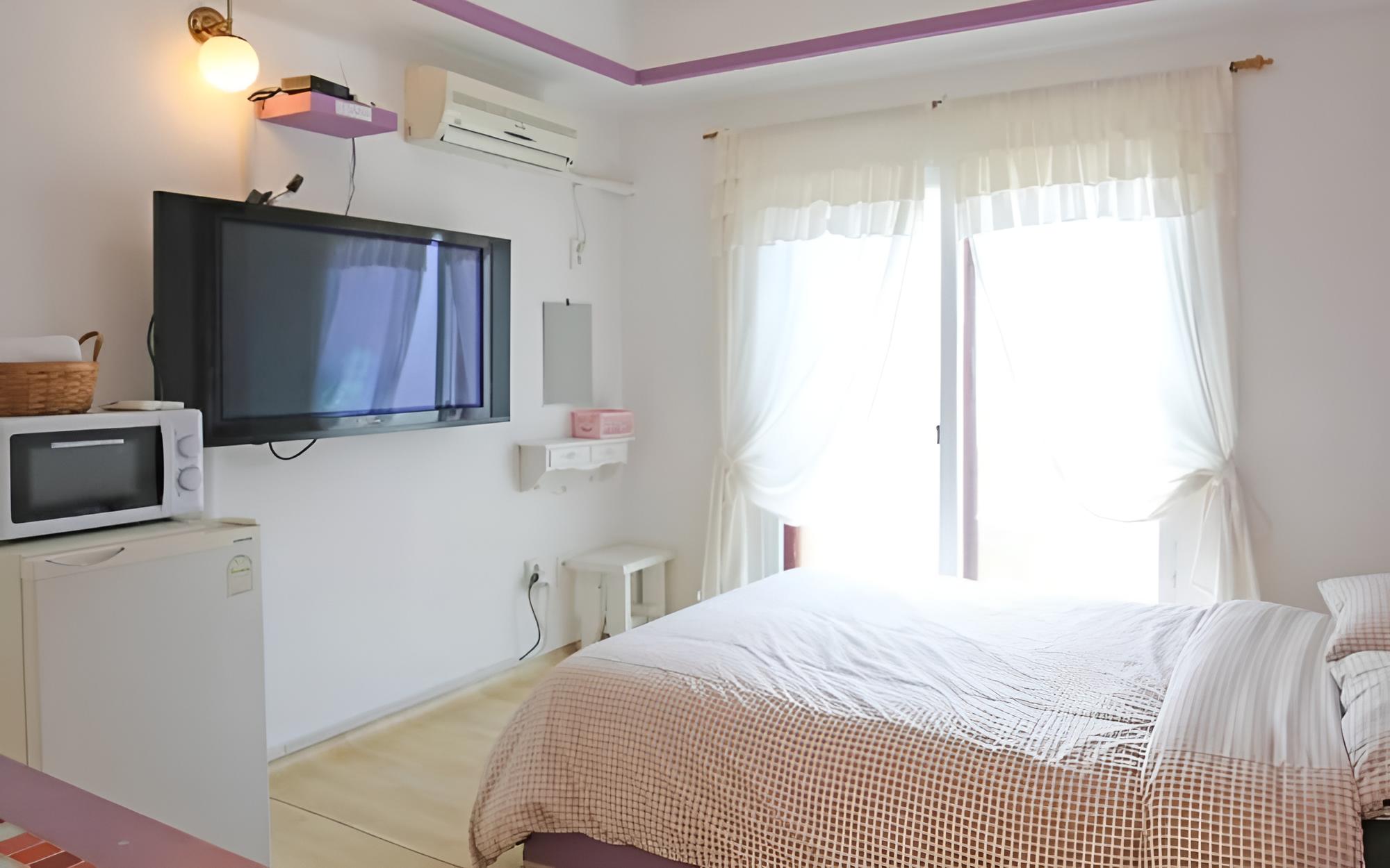 Room (Chalute)