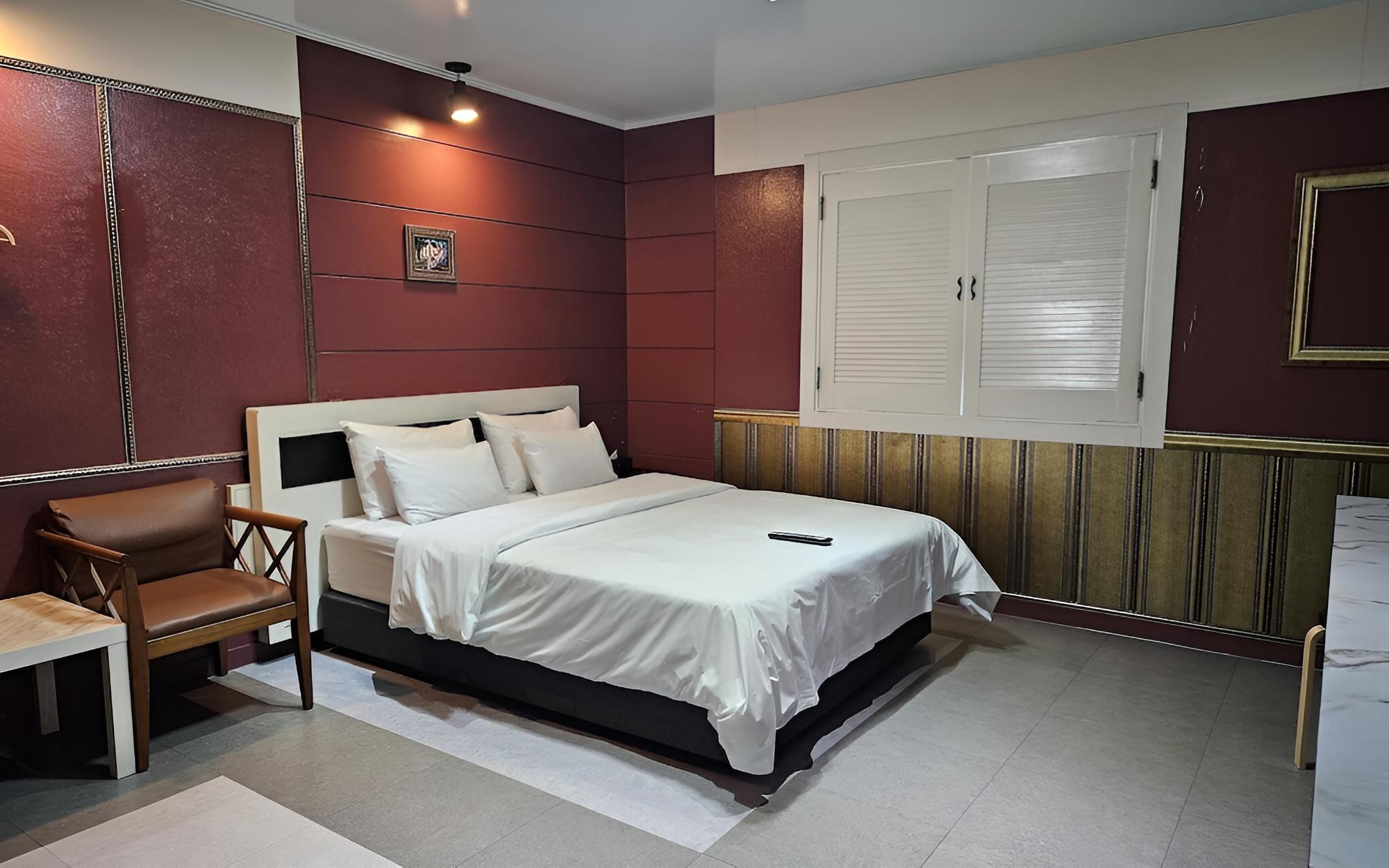 Room (Standard Room)
