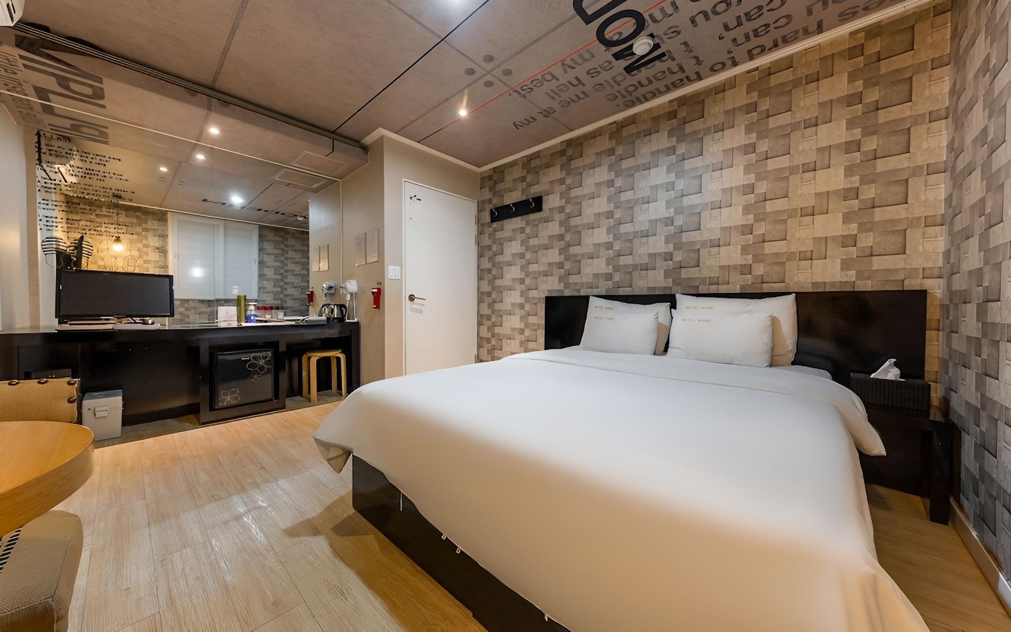 Room (Spacious room (Netflix viewing availa) photo 2