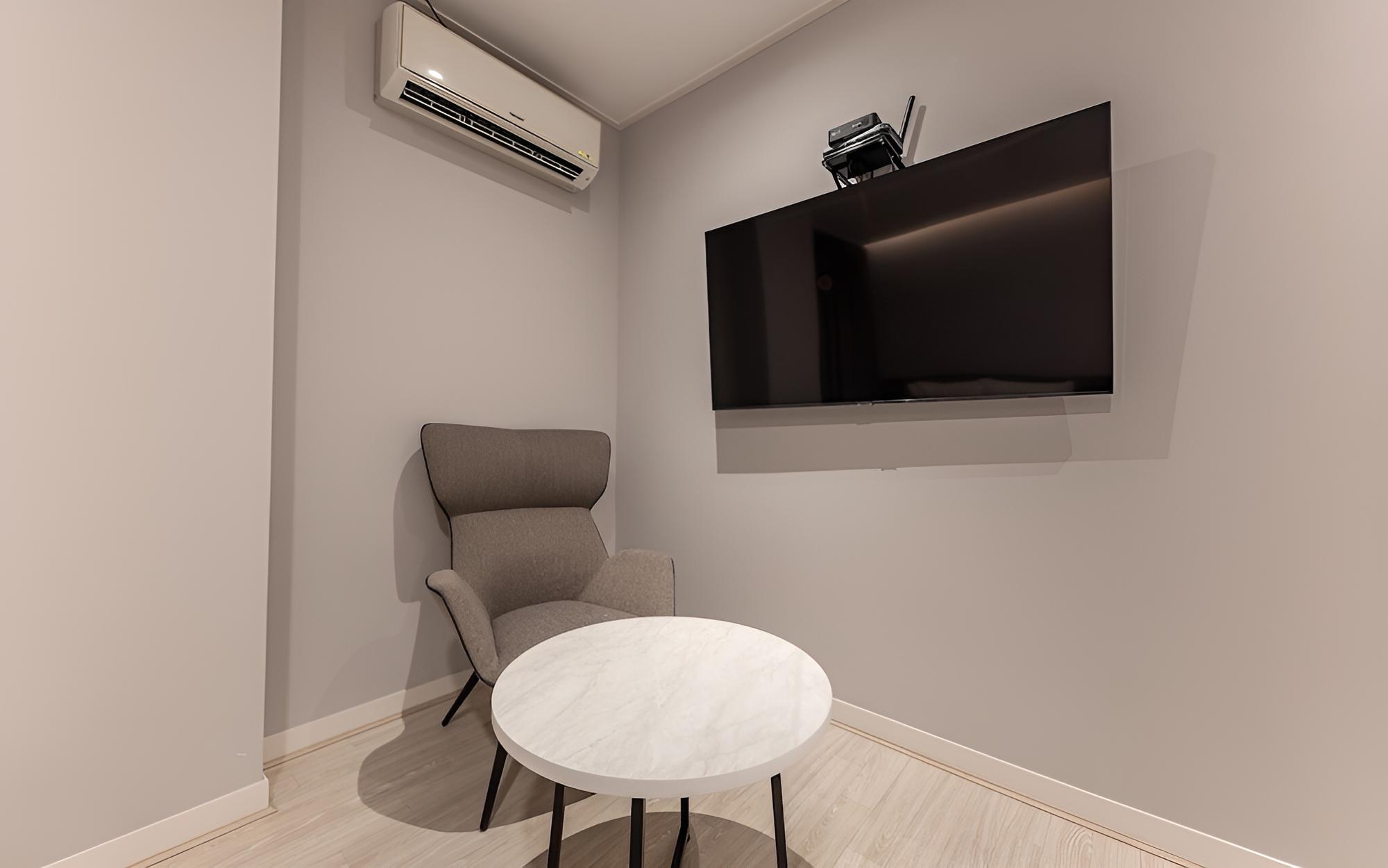 Room (Standard Twin)
