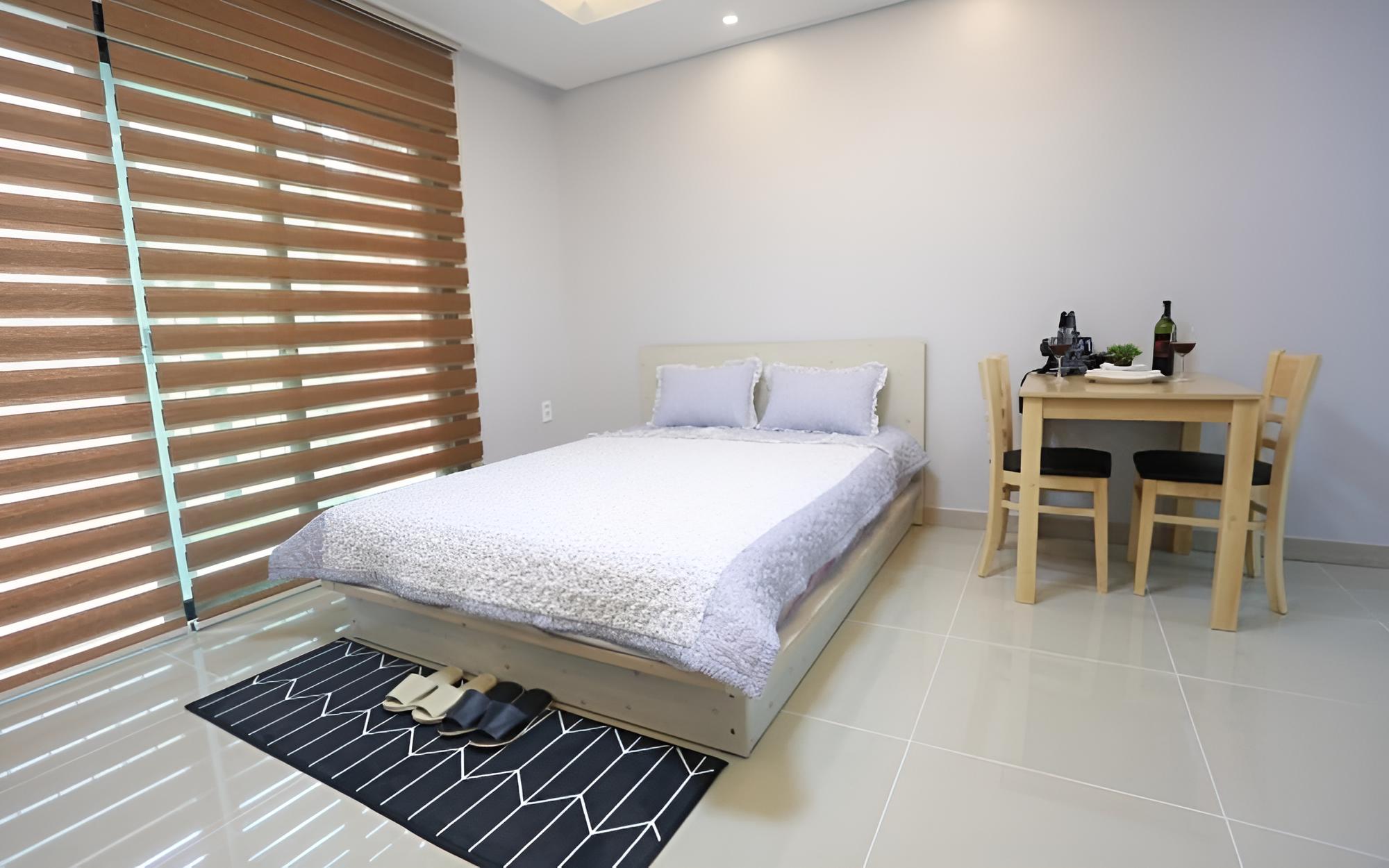 Room (Couple Room C)