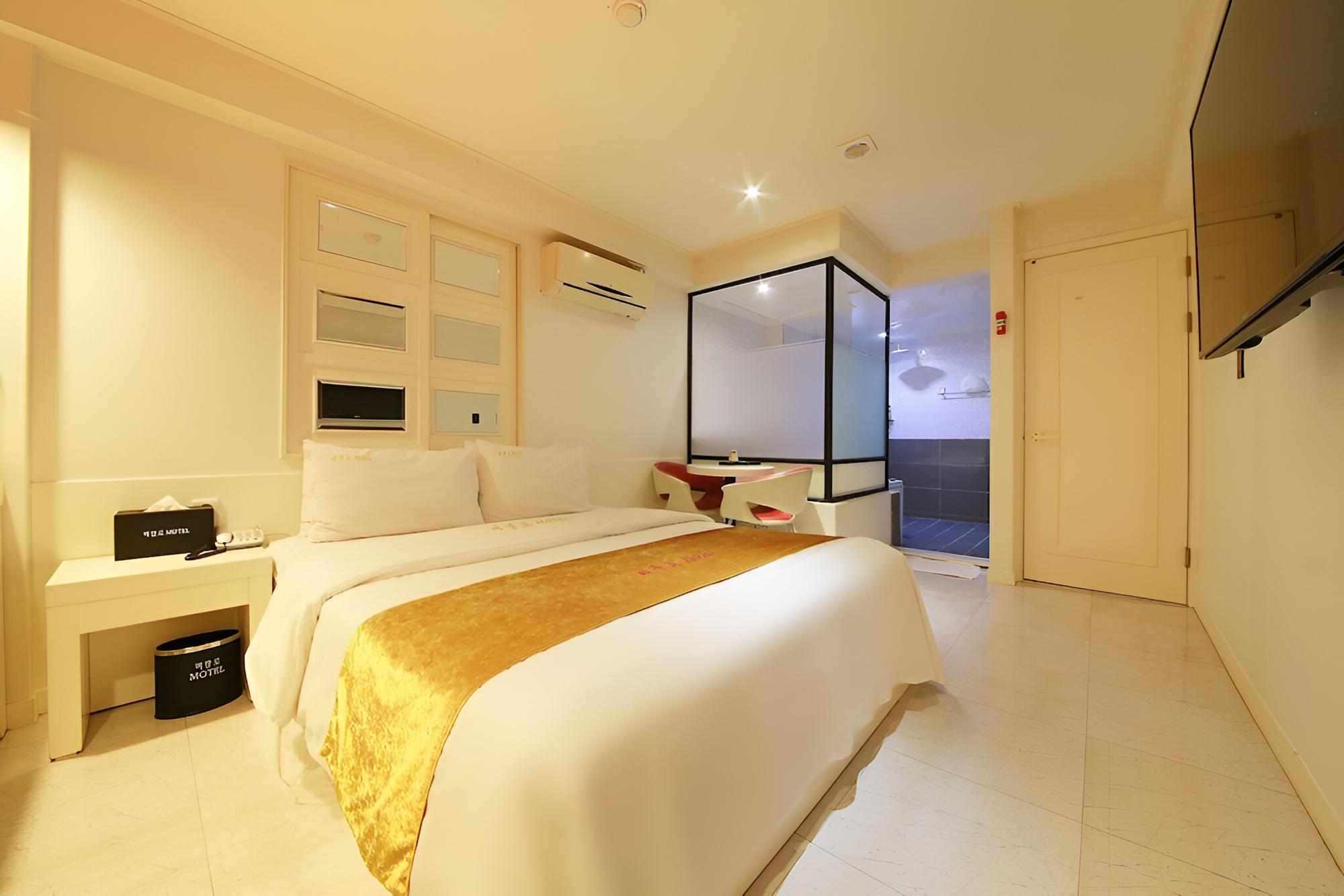 Room (Special Room)