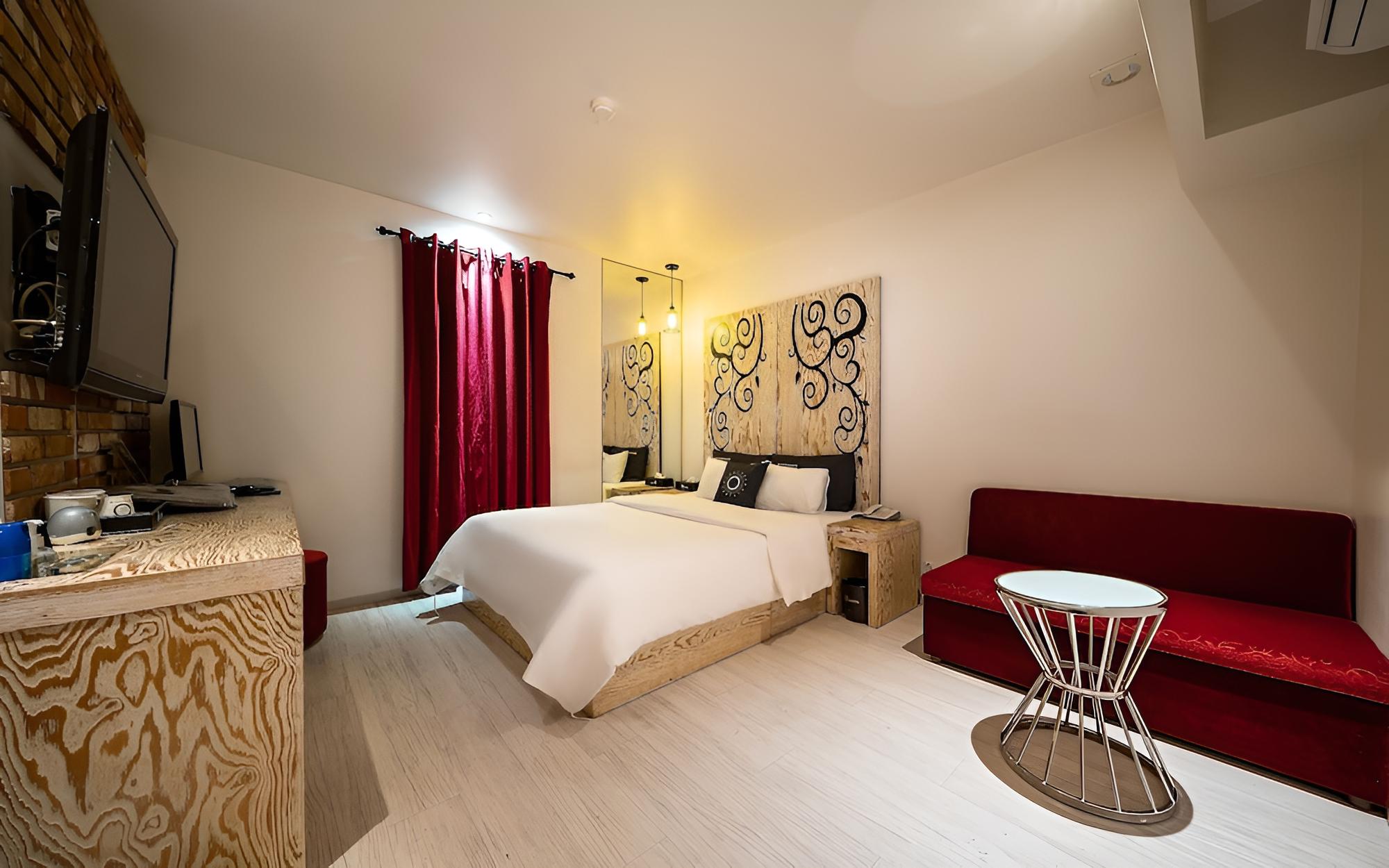 Room (Standard room)