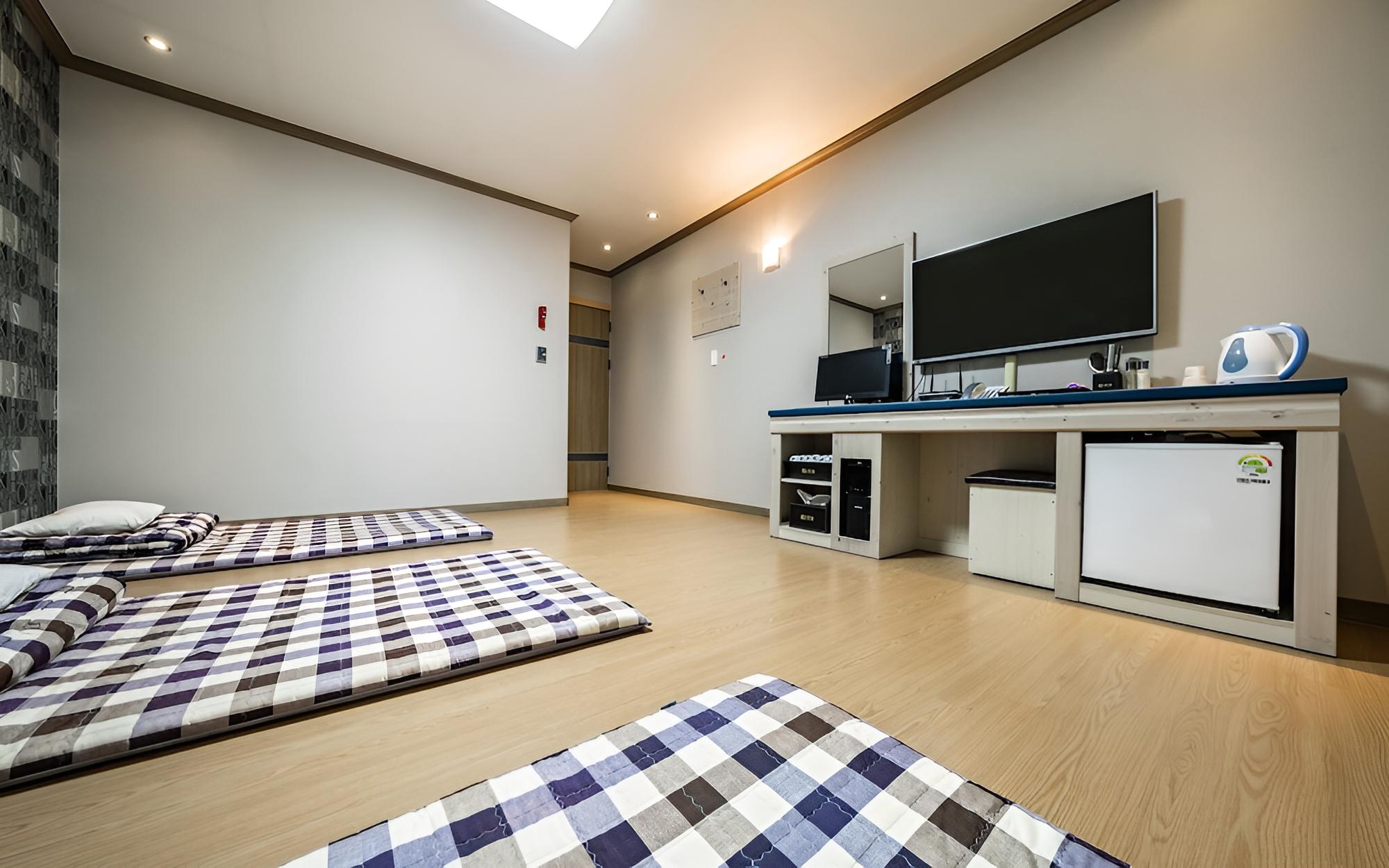 Room (Ondol Room) photo 1