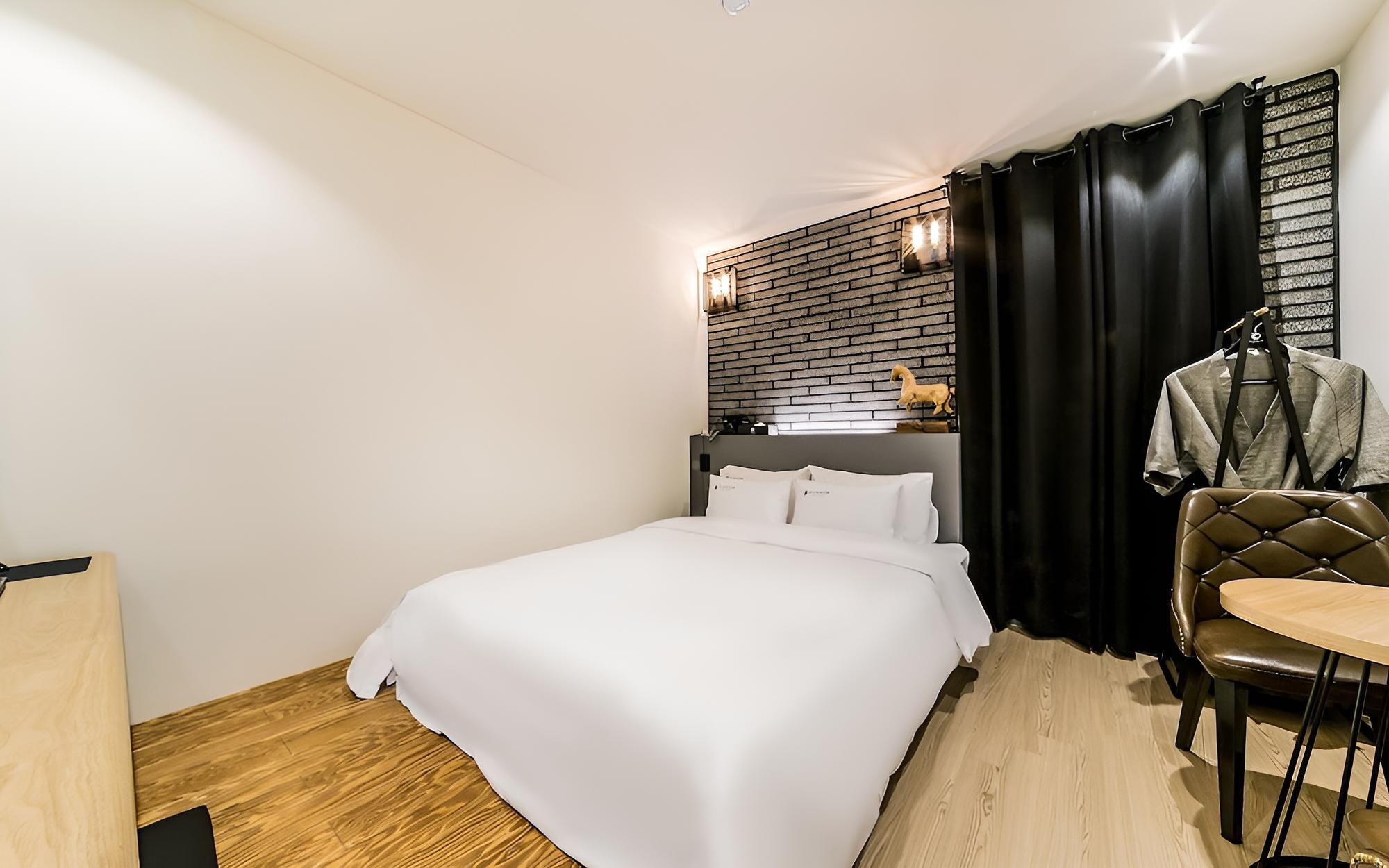 Room (Sedentary)