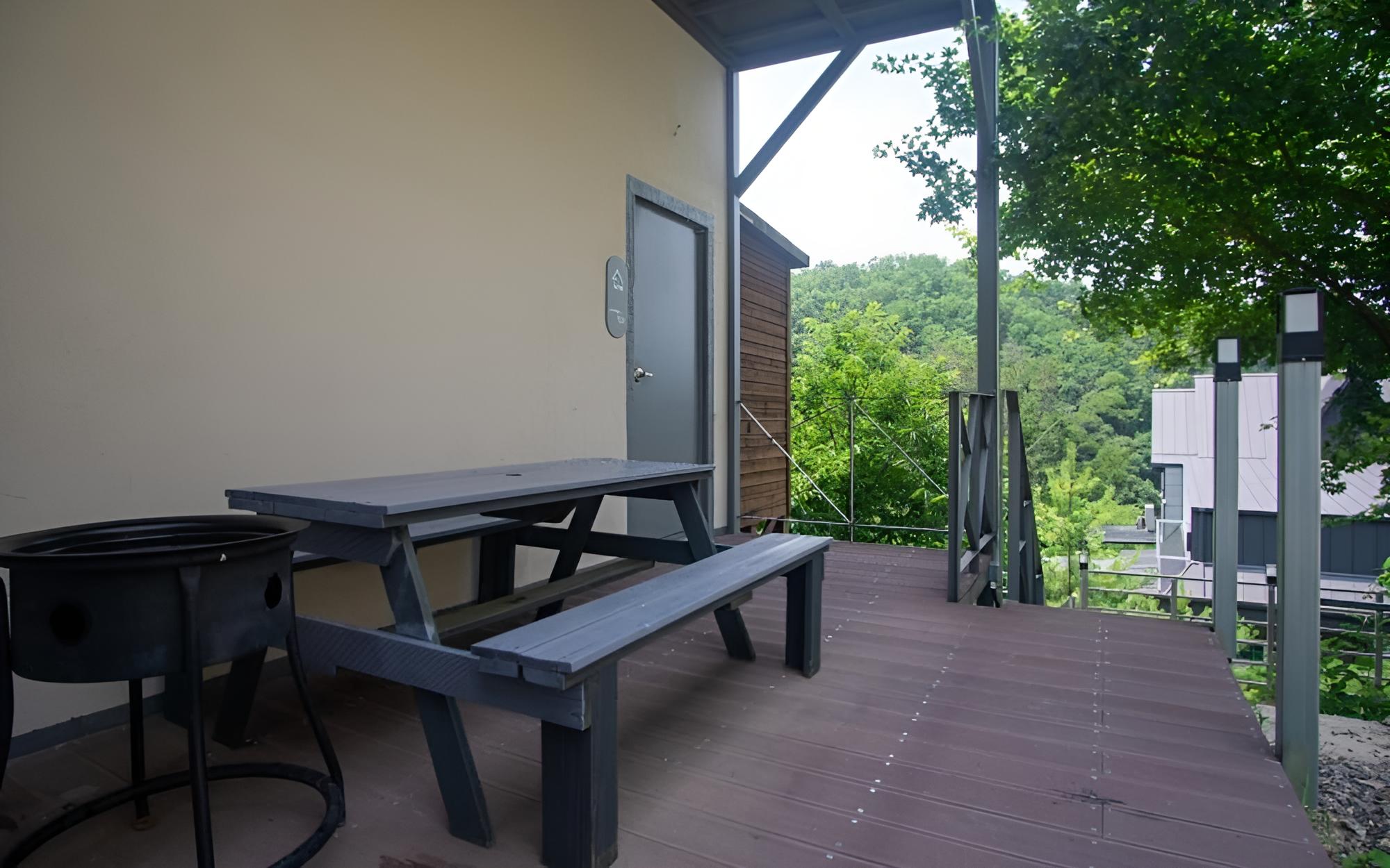 Room (Family Spa 102)