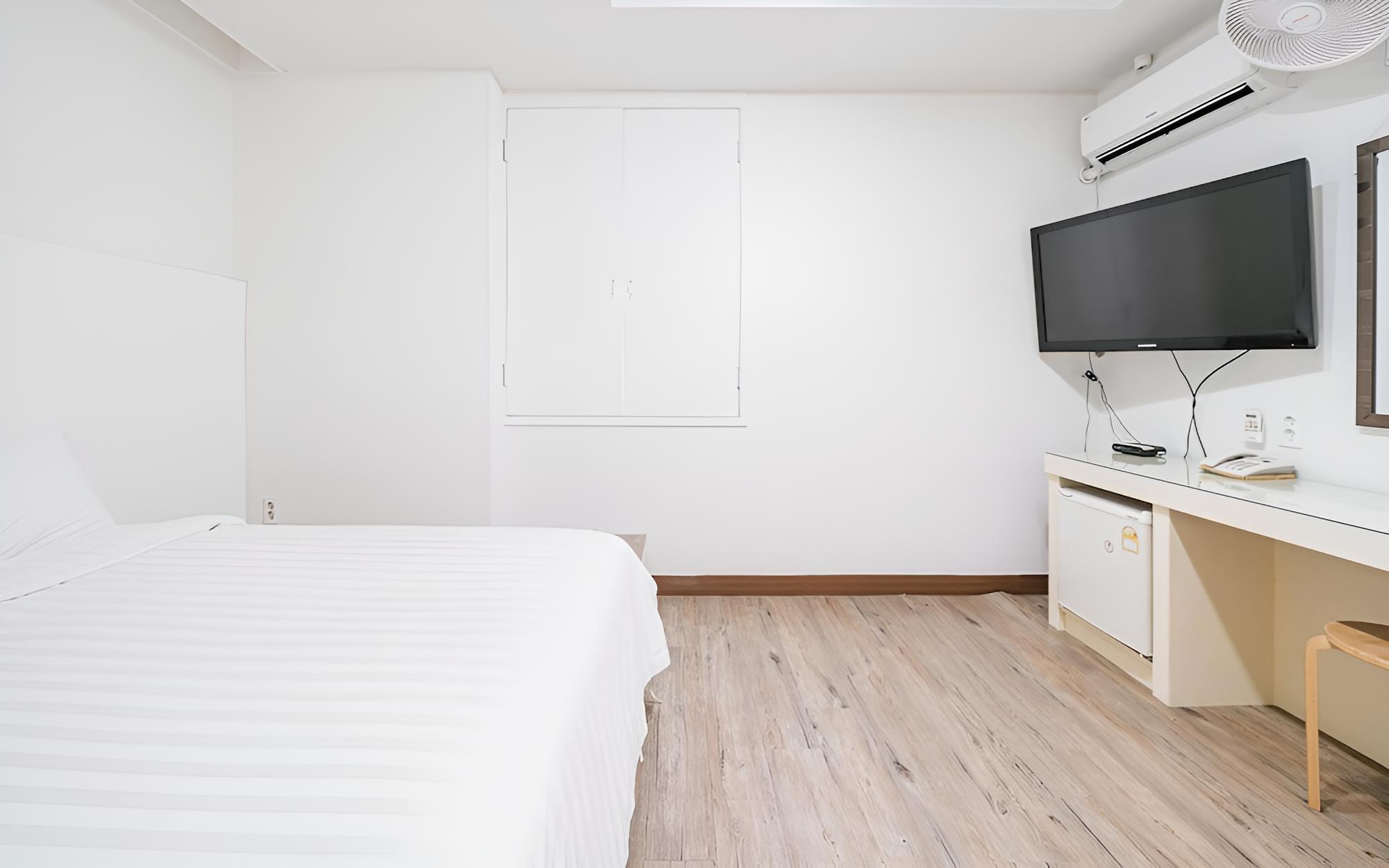 Room (VIP room) - Photo 8