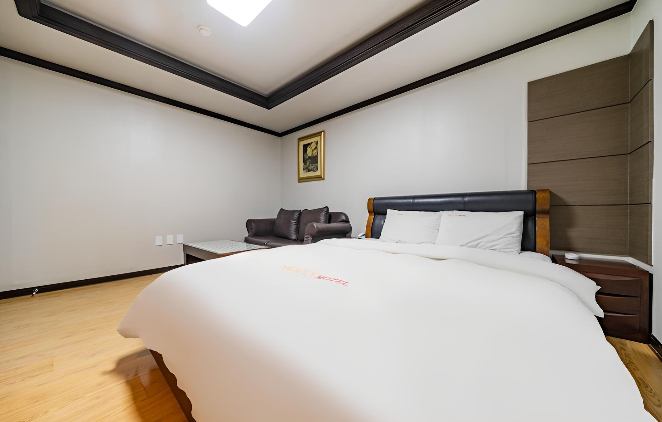 Room (Standard)