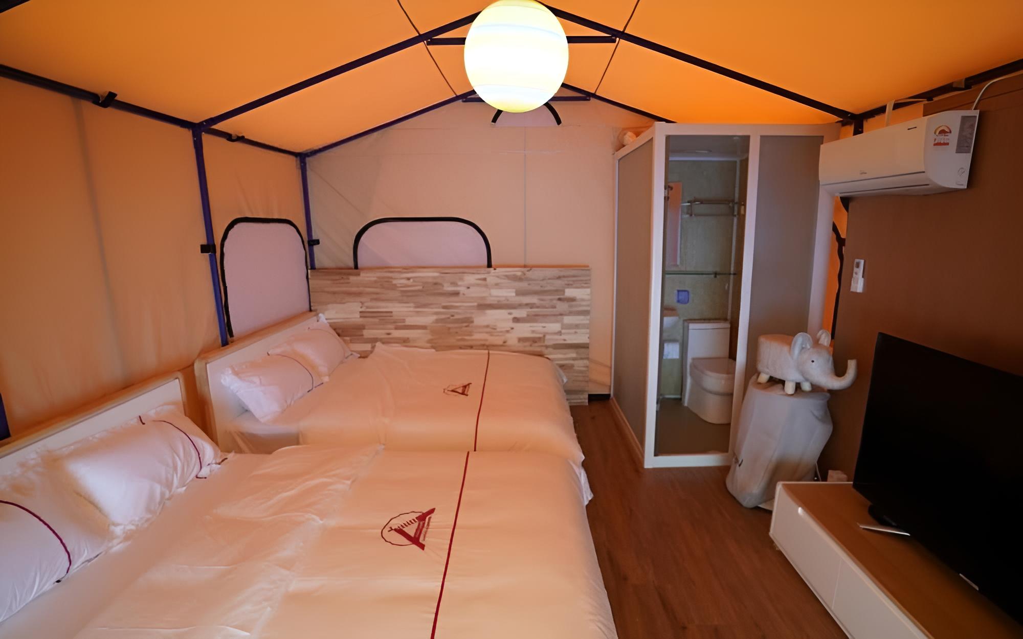 Room (Family building)