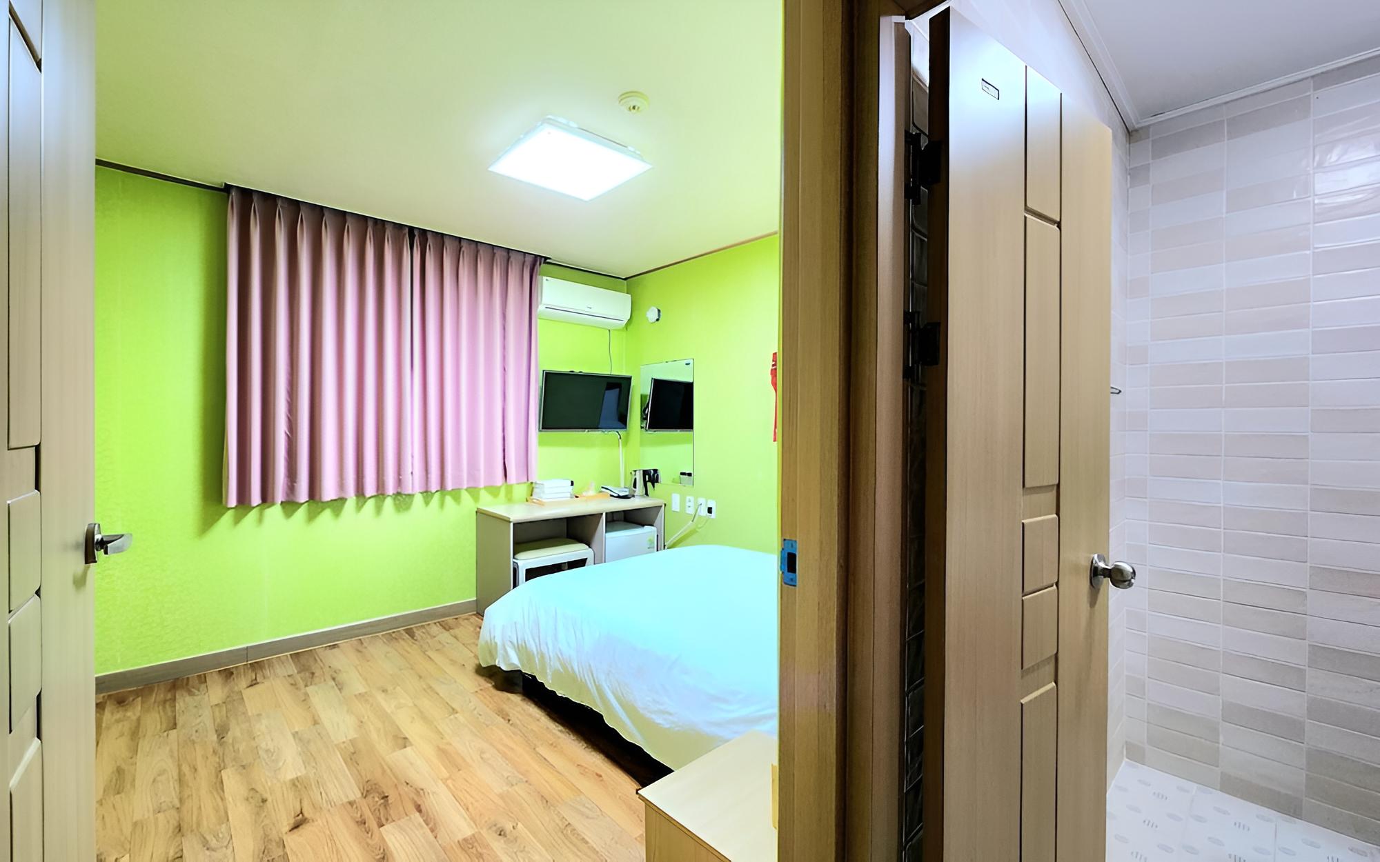 Room (Double room)