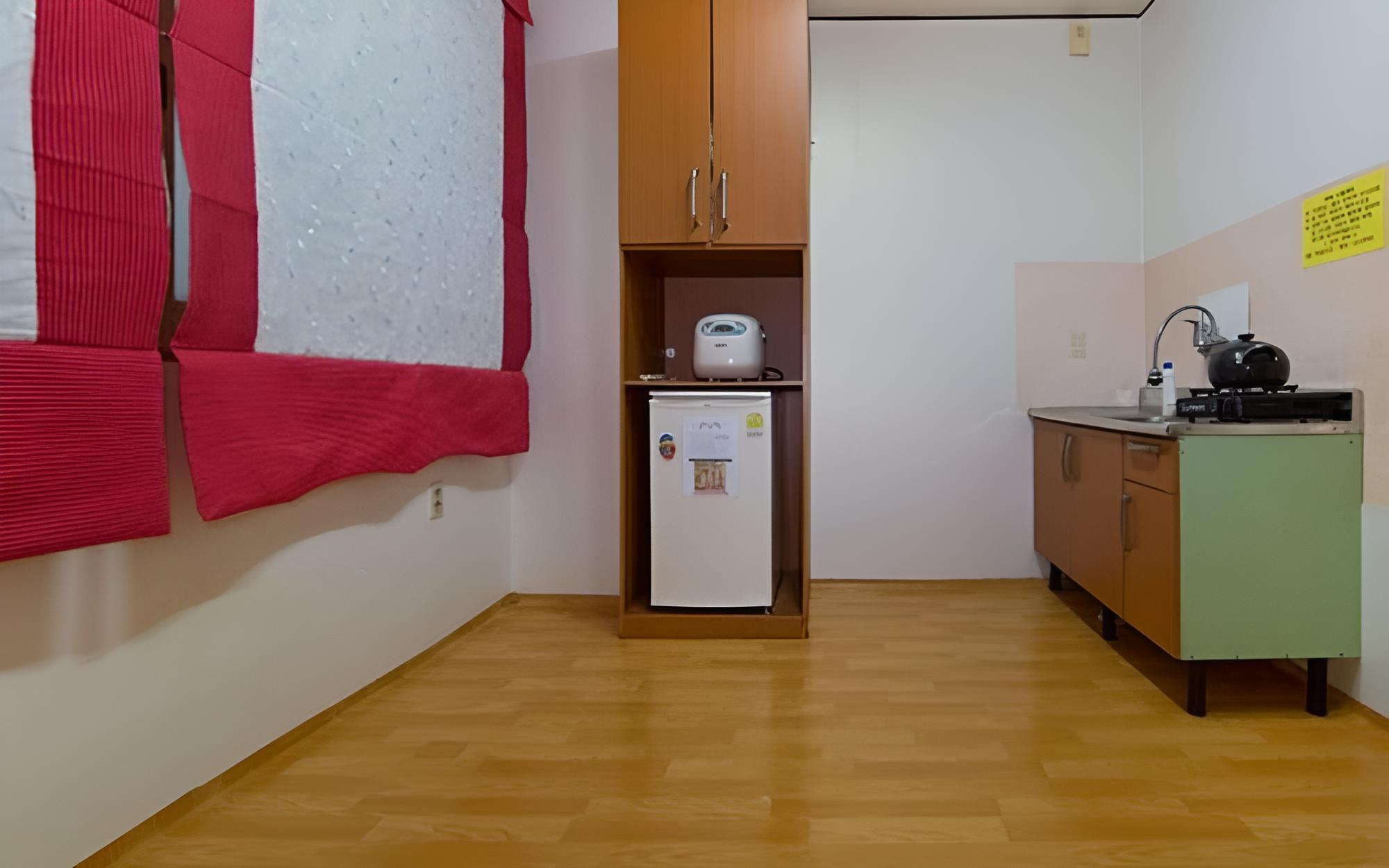 Room (Quad room)