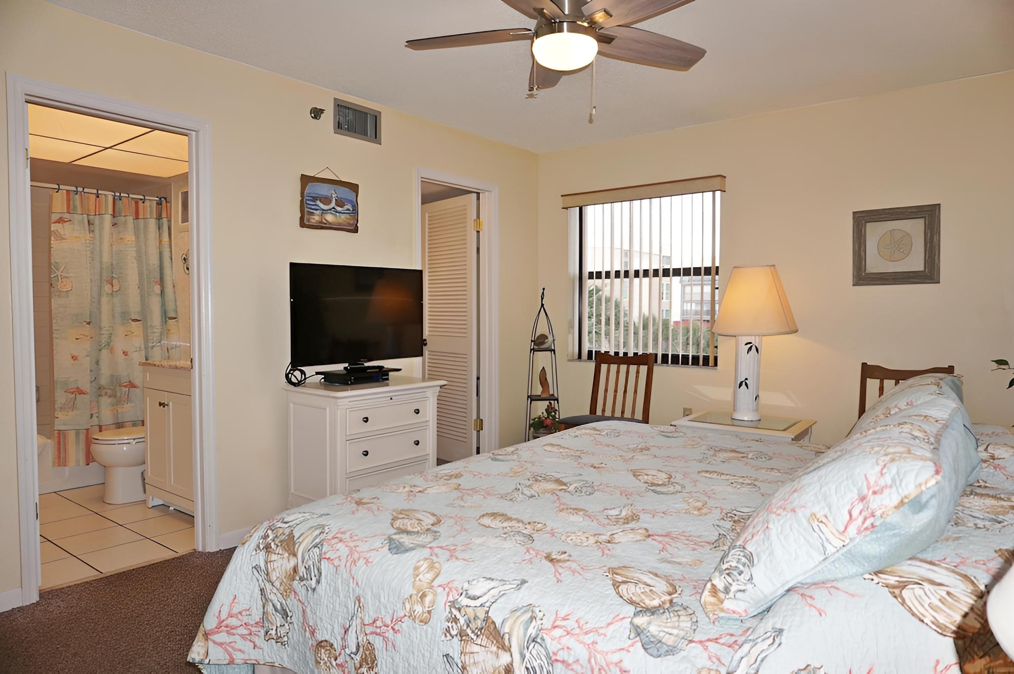 Condo, 2 Bedrooms, Kitchen, Beach View photo 2