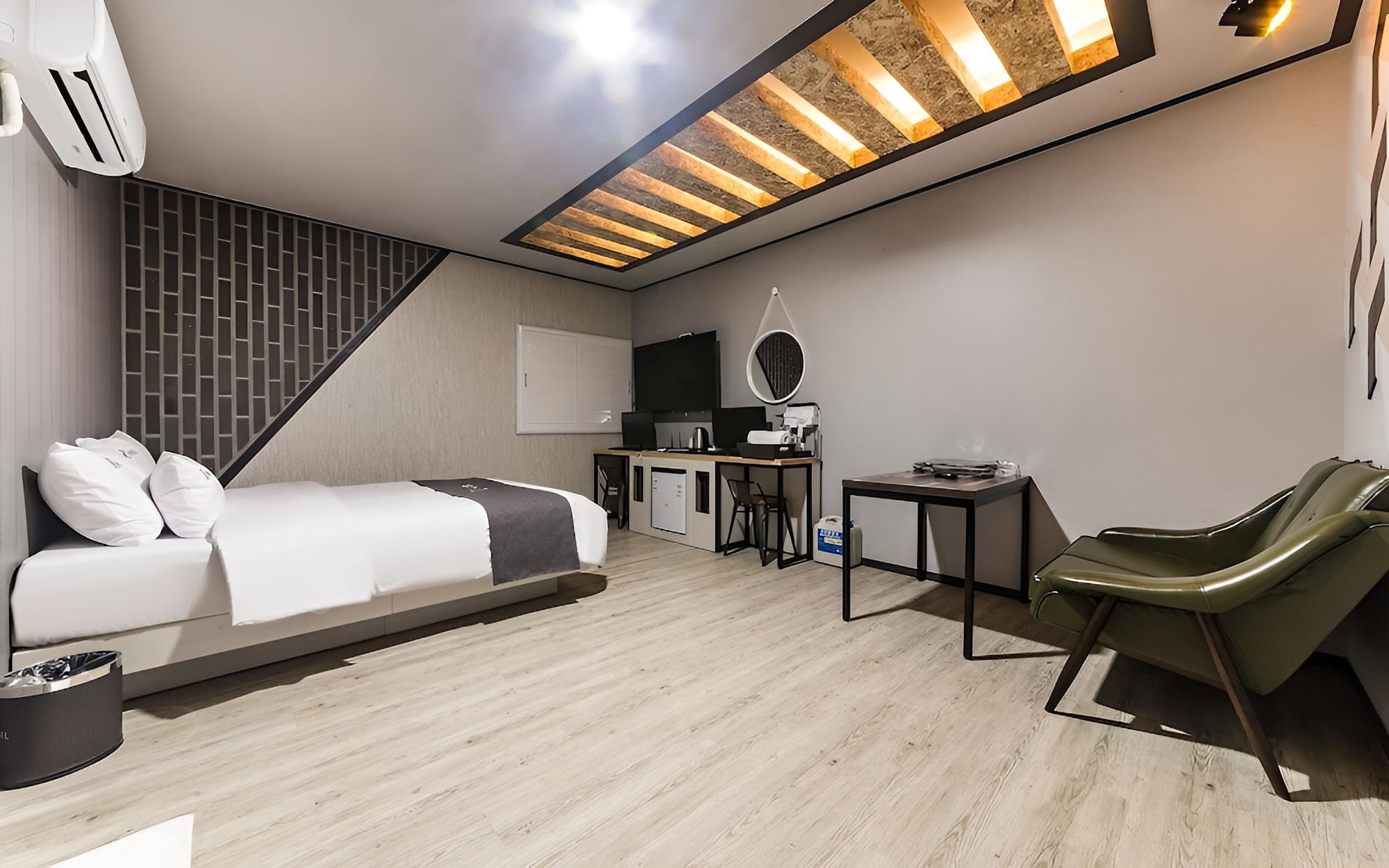 Room (Special Room) - Photo 4