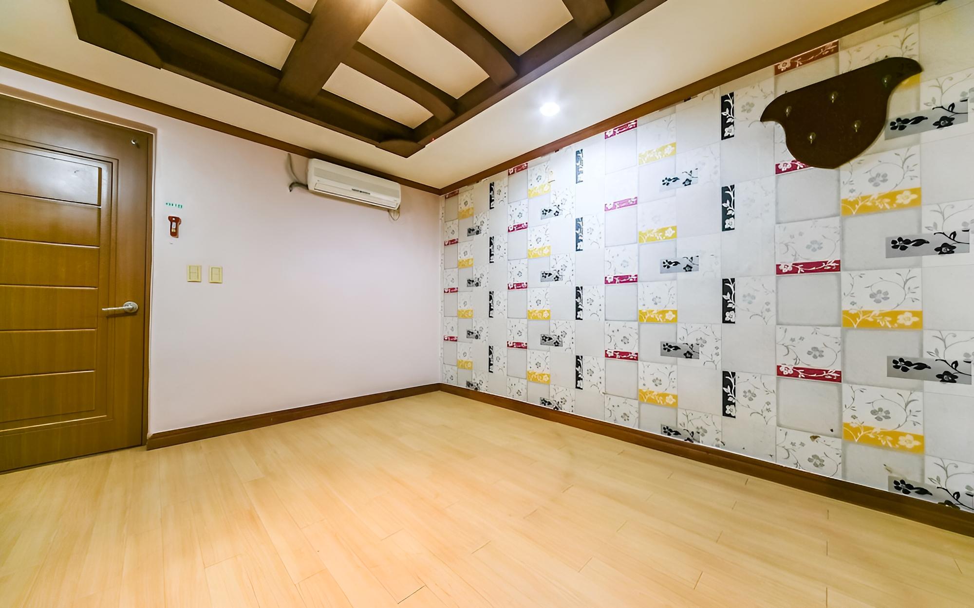 Room (On-dol) - Photo 4